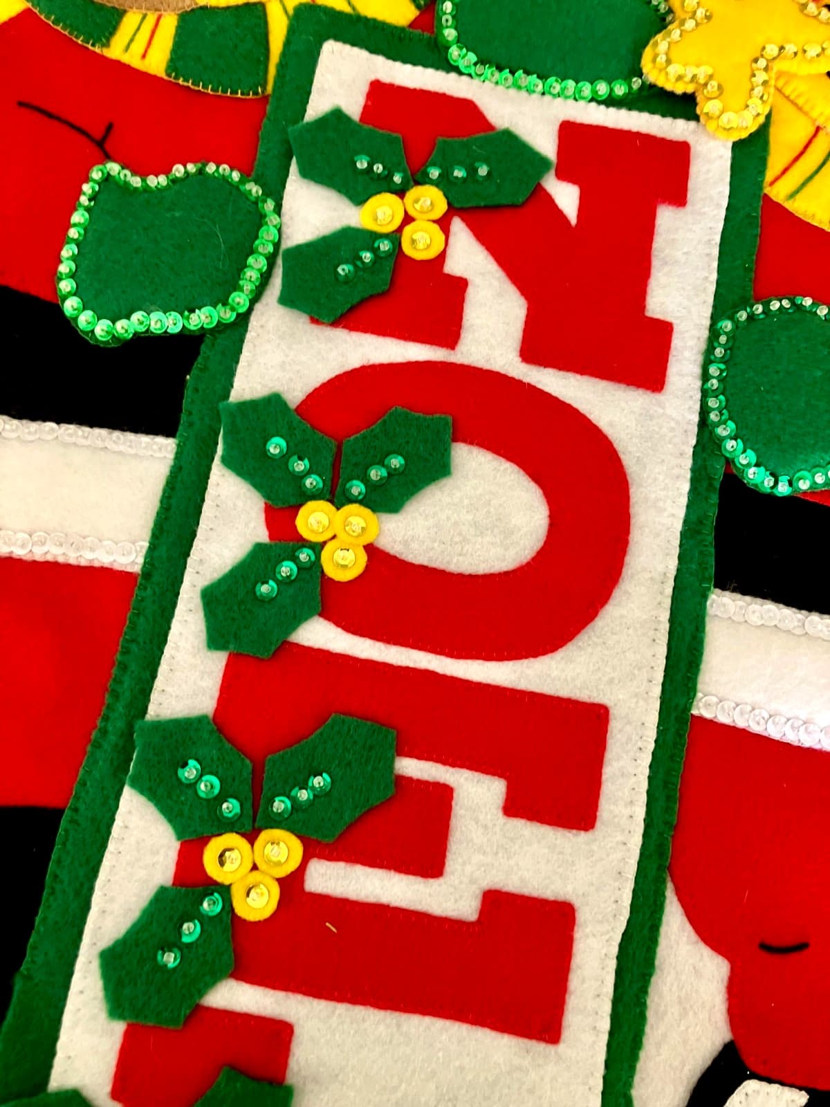 Finished - Felt & Sequins Handmade - Noel - Christmas Wall Hanging  Teddy Bears 5