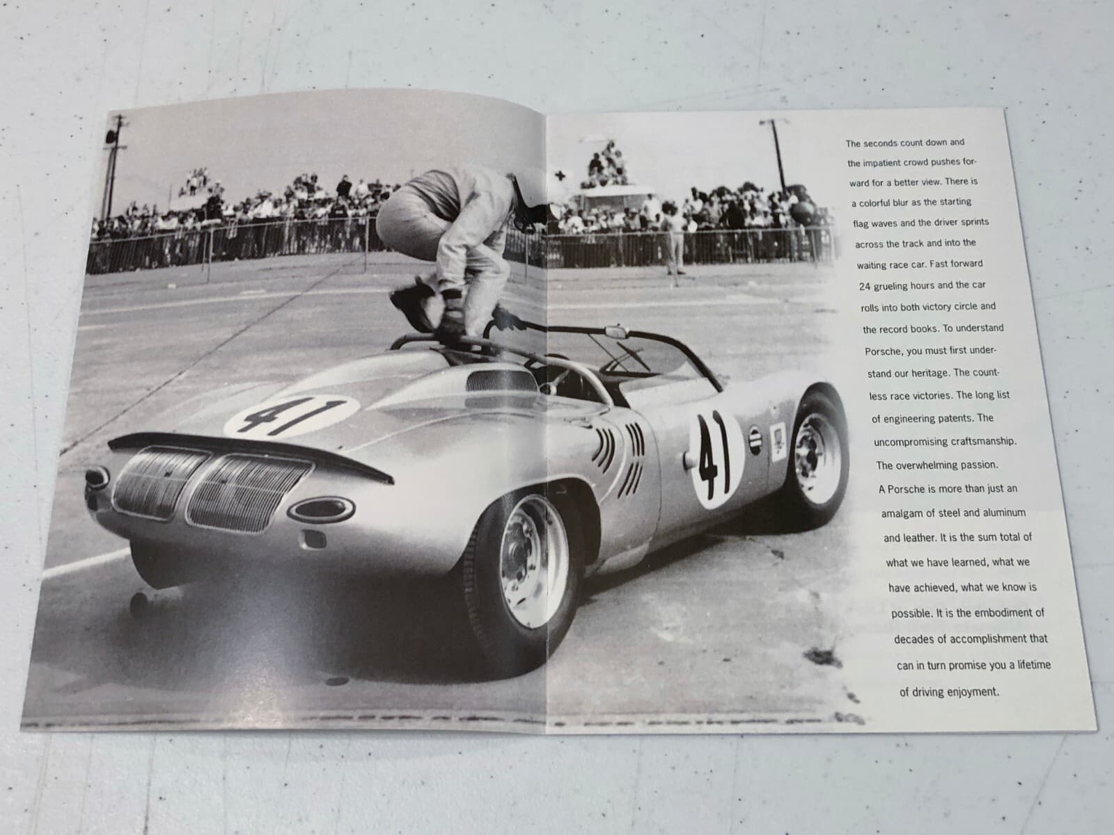 1997 PORSCHE 911 & BOXSTER US MARKET SALES BROCHURE IN EXCELLENT CONDITION 2