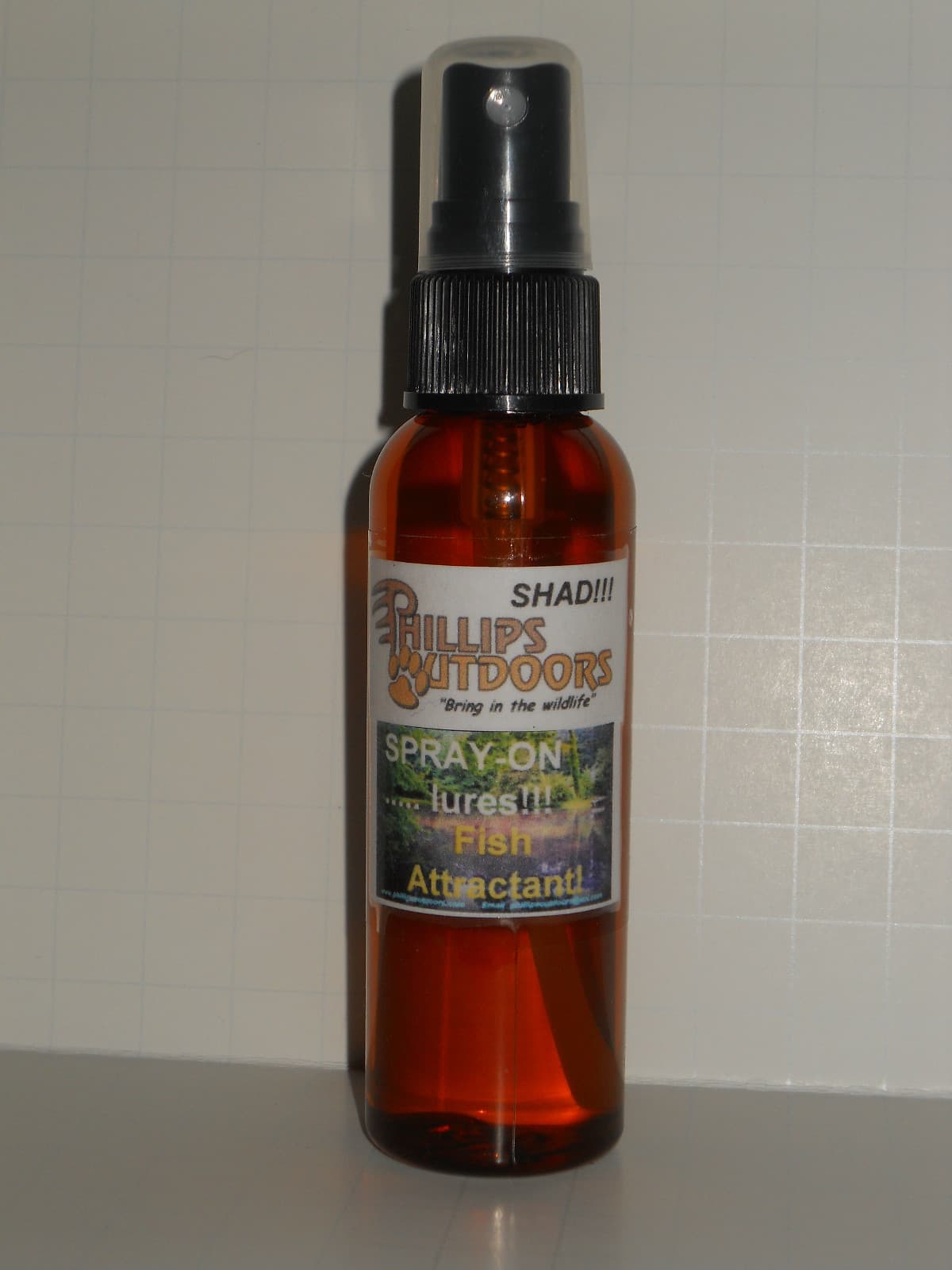 Spray-On Lures Fish Attractant 2oz. SHAD - Fishing Lure & Bait