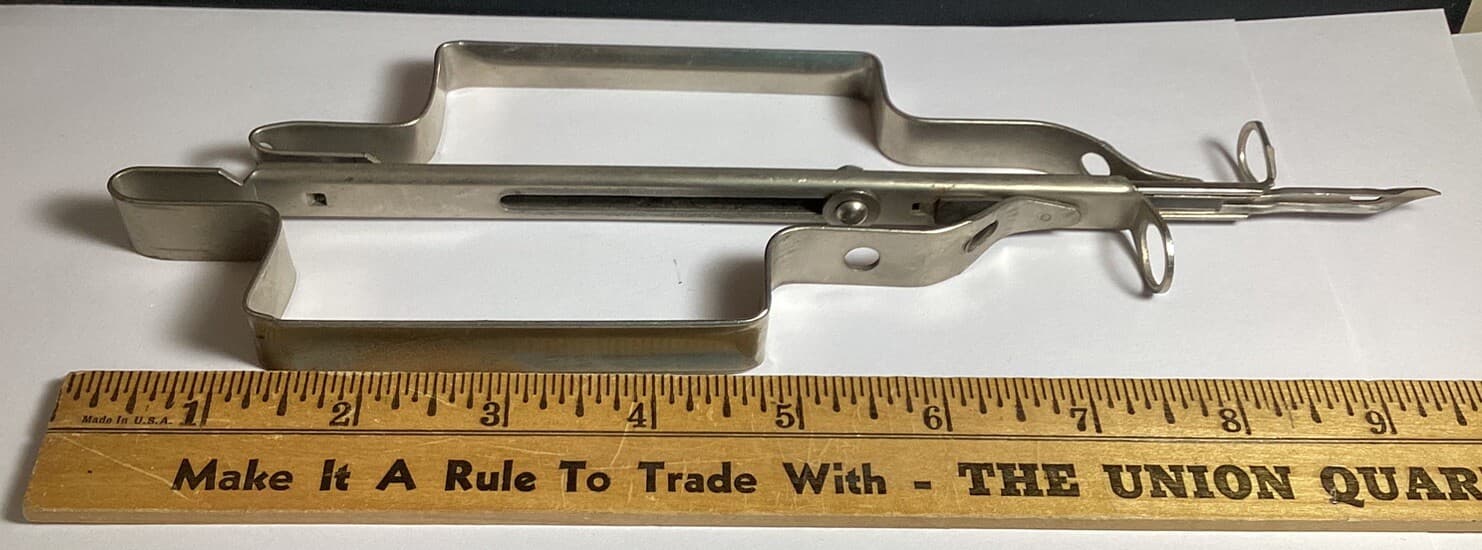 VINTAGE ALL METAL RUG HOOKING PUNCH TOOL