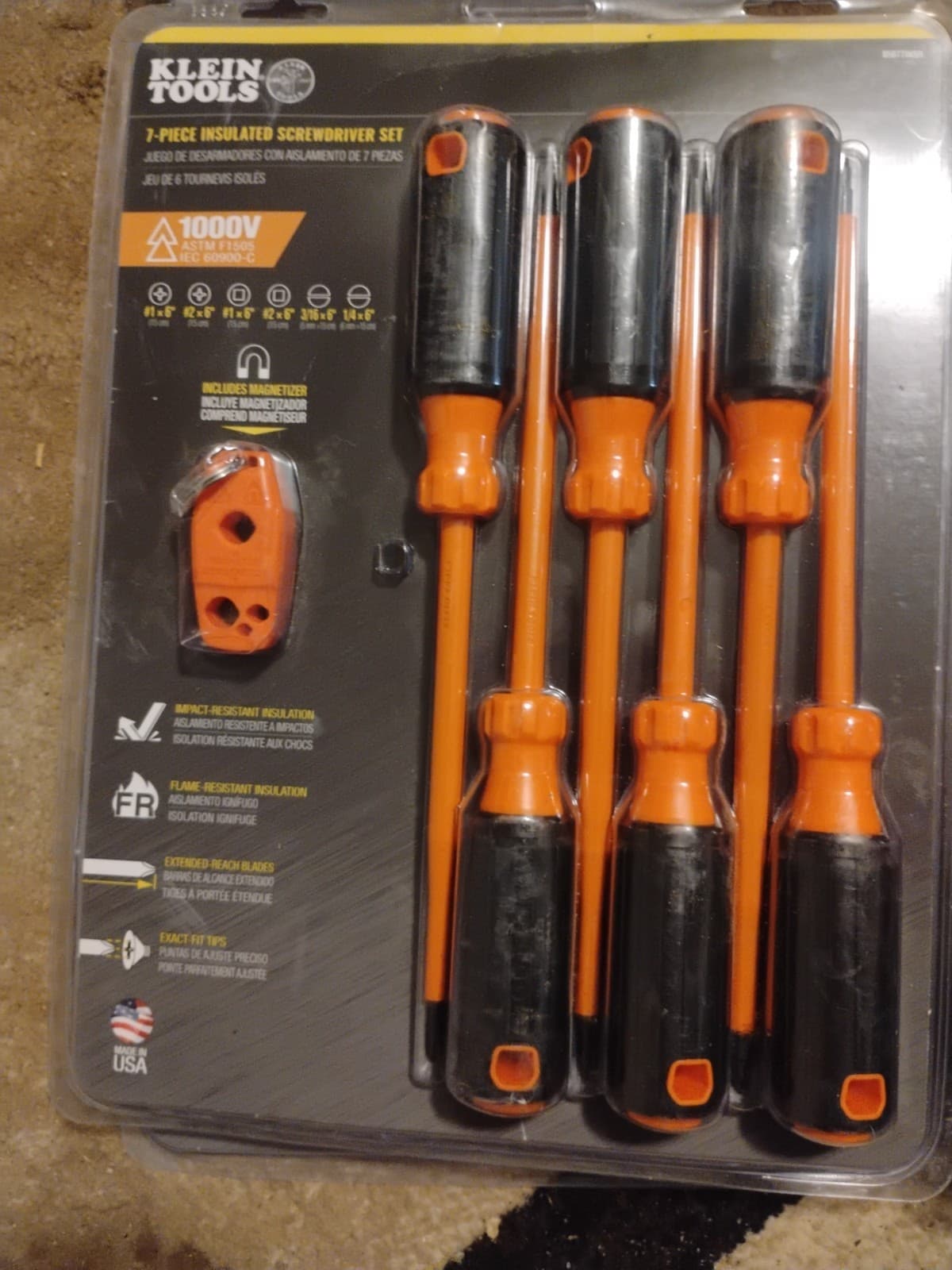Klein Tools 85077INSR 7-in-1 Insulated Interchangeable Screwdriver Set  1000v