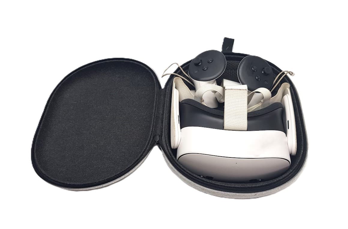 Meta QUEST 3S VR Headset Gaming Device w/ Controllers + Case 256Gb P97