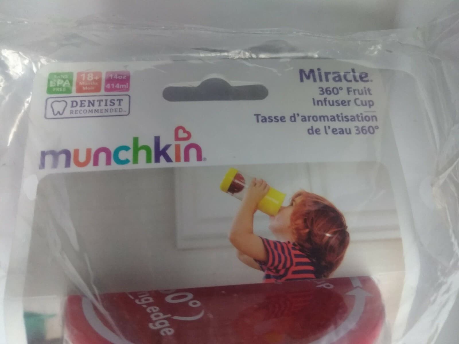 Munchkin Miracle 360 Fruit Infuser Cup Red 2