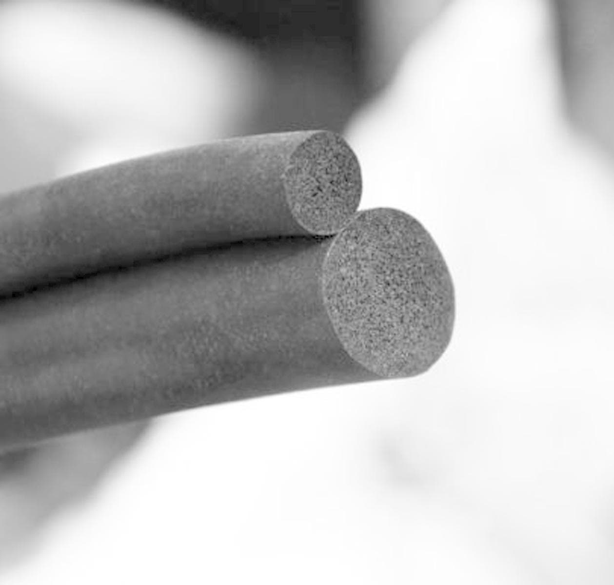 US Stock 3mm Diameter 66 Feet Long EPDM Sponge Rubber Round Seal Strip 3