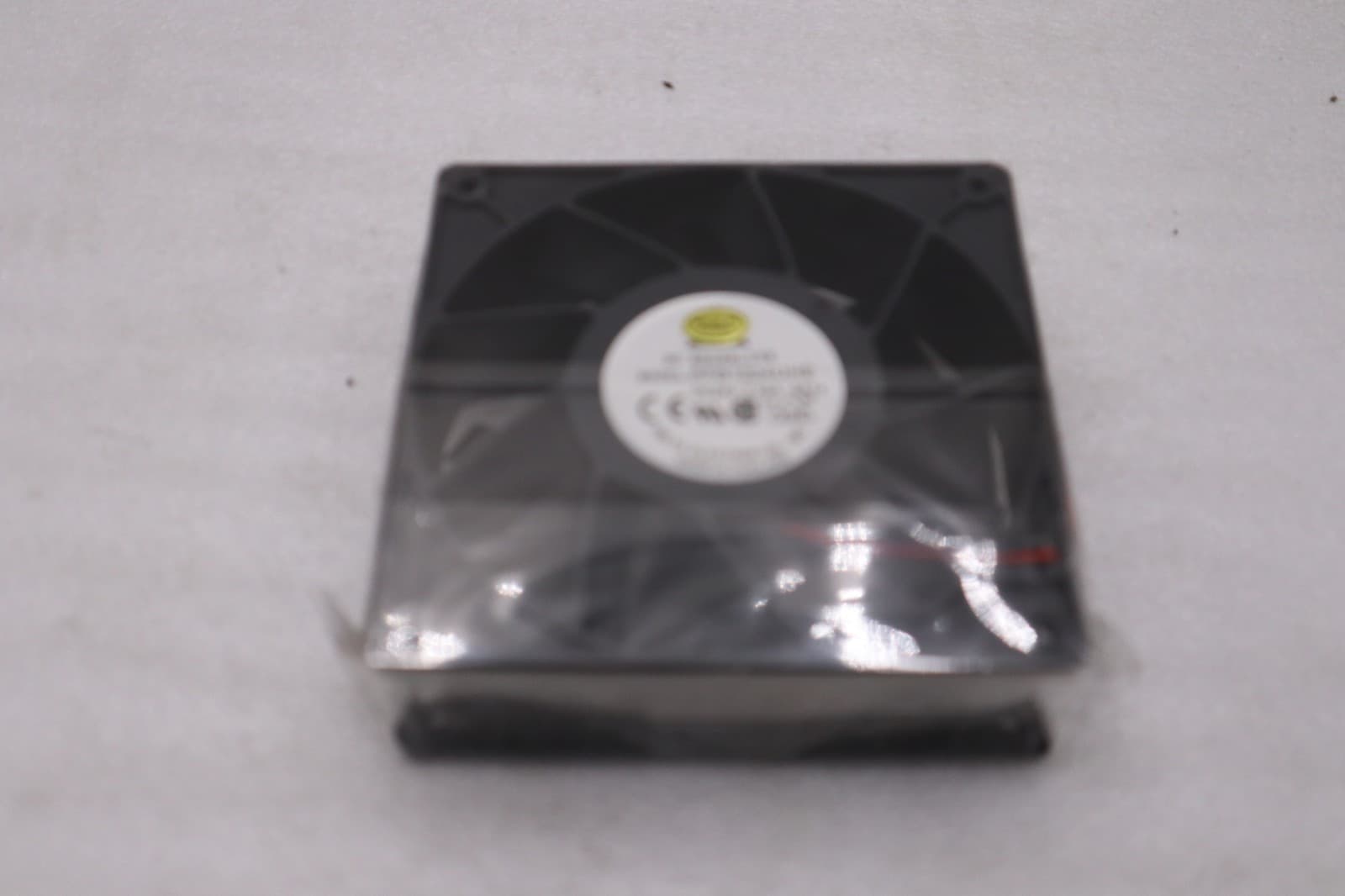 NEW Delta PFB1224UHE Inverter Cooling Fan DC 24V 2.40A STOCK 2999CC