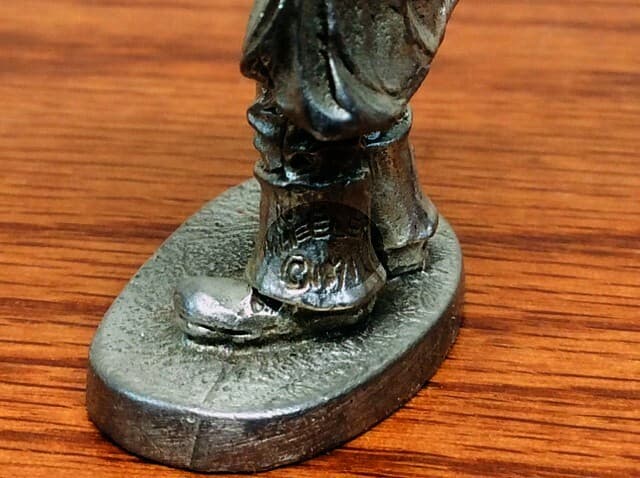 Fire CHIEF, Fireman, the CHIEF "Roger Wheeler" Pewter Alloy 36 Firemen FIGURINE 5