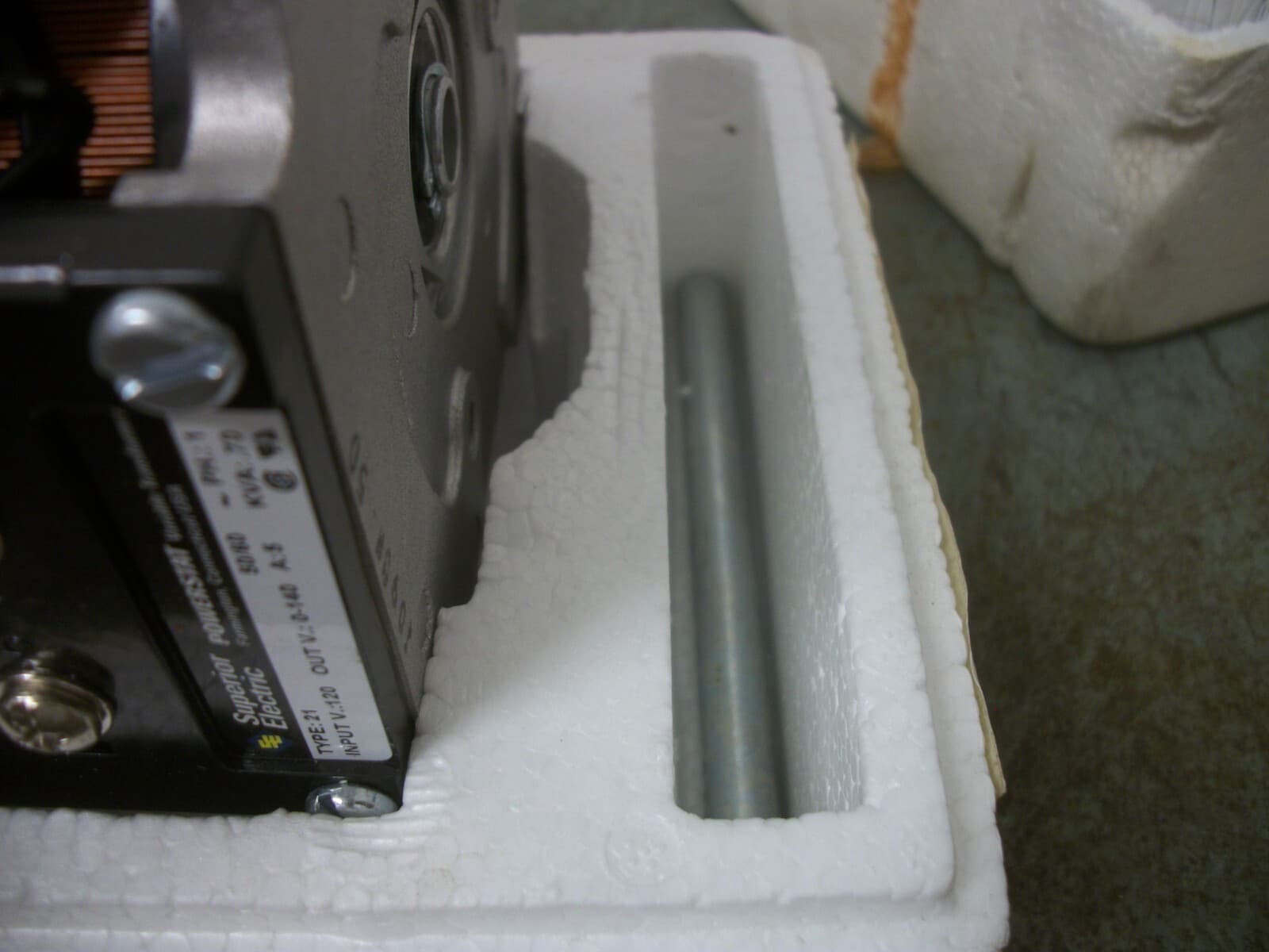 SUPERIOR ELECTRIC POWERSTAT TYPE 21 .70KVA VARIABLE AUTOTRANSFORMER NEW 2