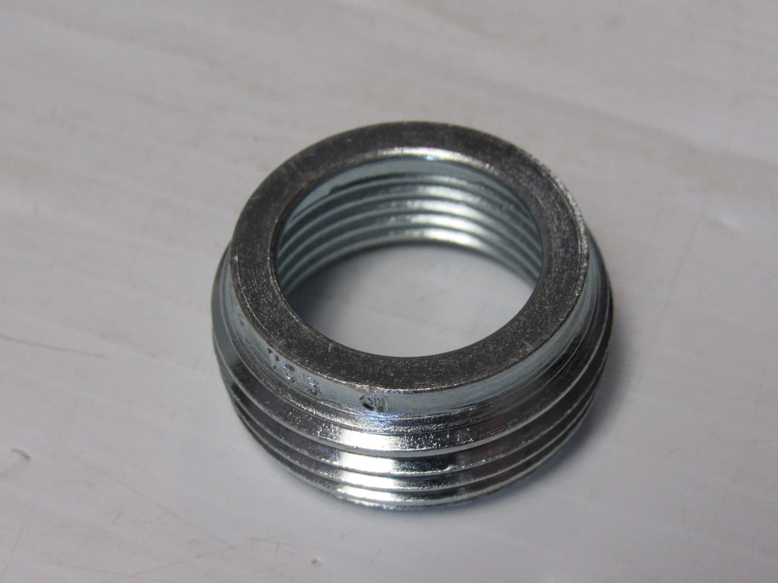 NEW LOT OF 5 T&B GALVANIZED STEEL REDUCER BUSHING 1" X 3/4"  3