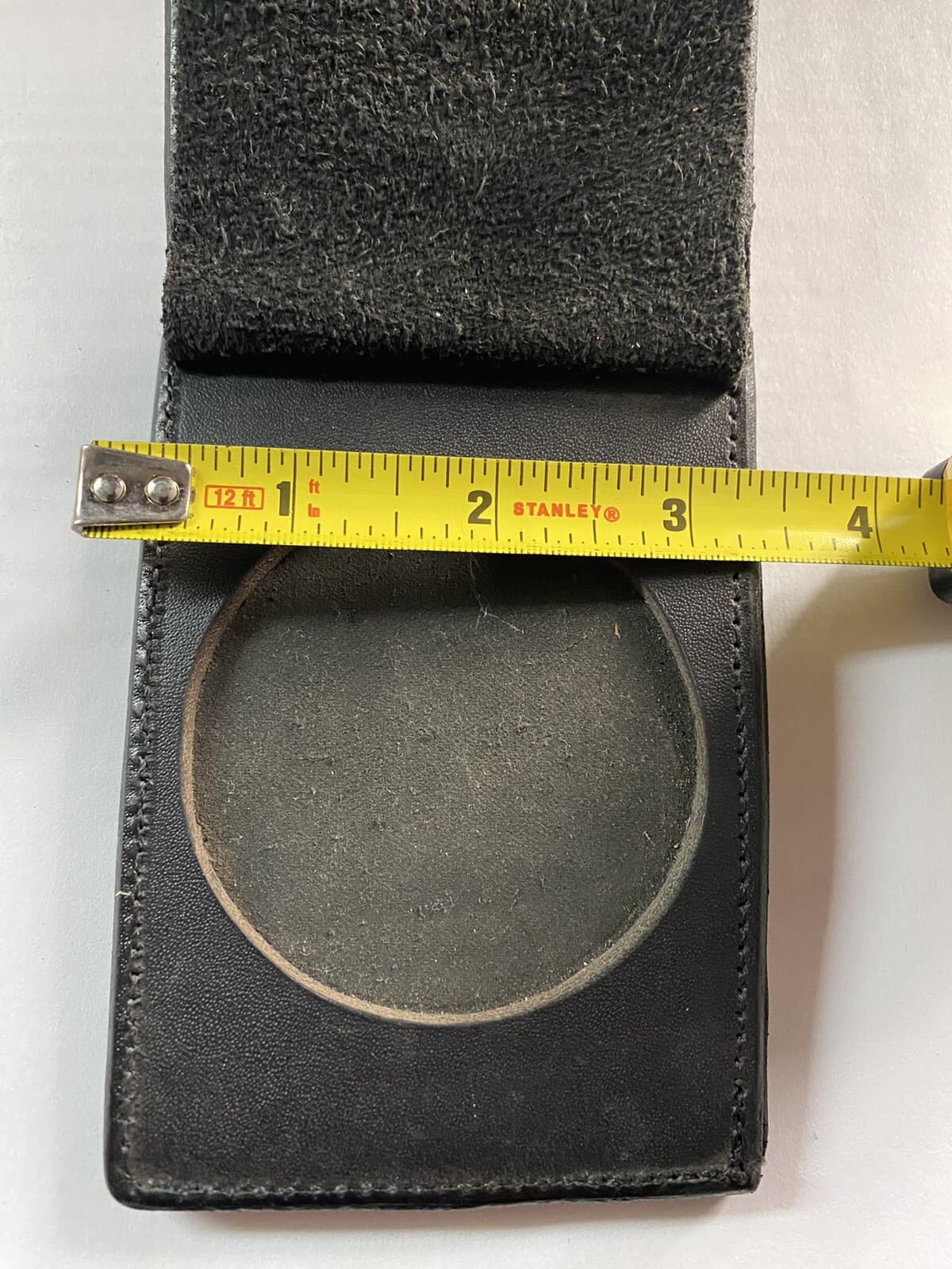 Leather Flat Badge Wallet 2