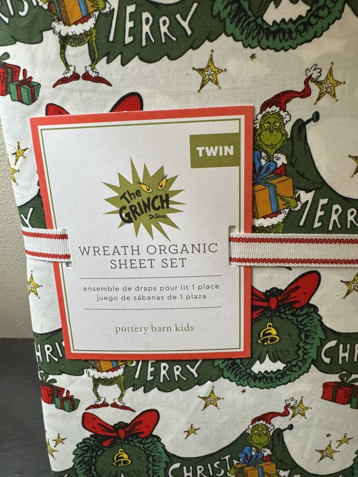 Pottery barn kids The Grinch Dr. Seuss wreath organic sheet set twin Christmas 3