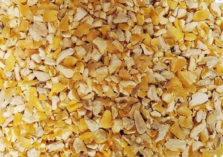 Cracked Feed Corn Wildlife and Bird Feed Many Sizes USA Grown