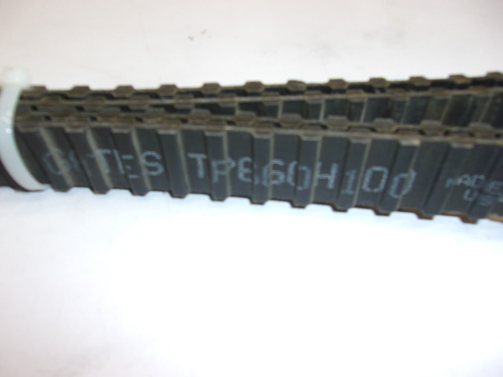 GATES TP660H100 TWIN POWER TIMING BELT, 2533B 2