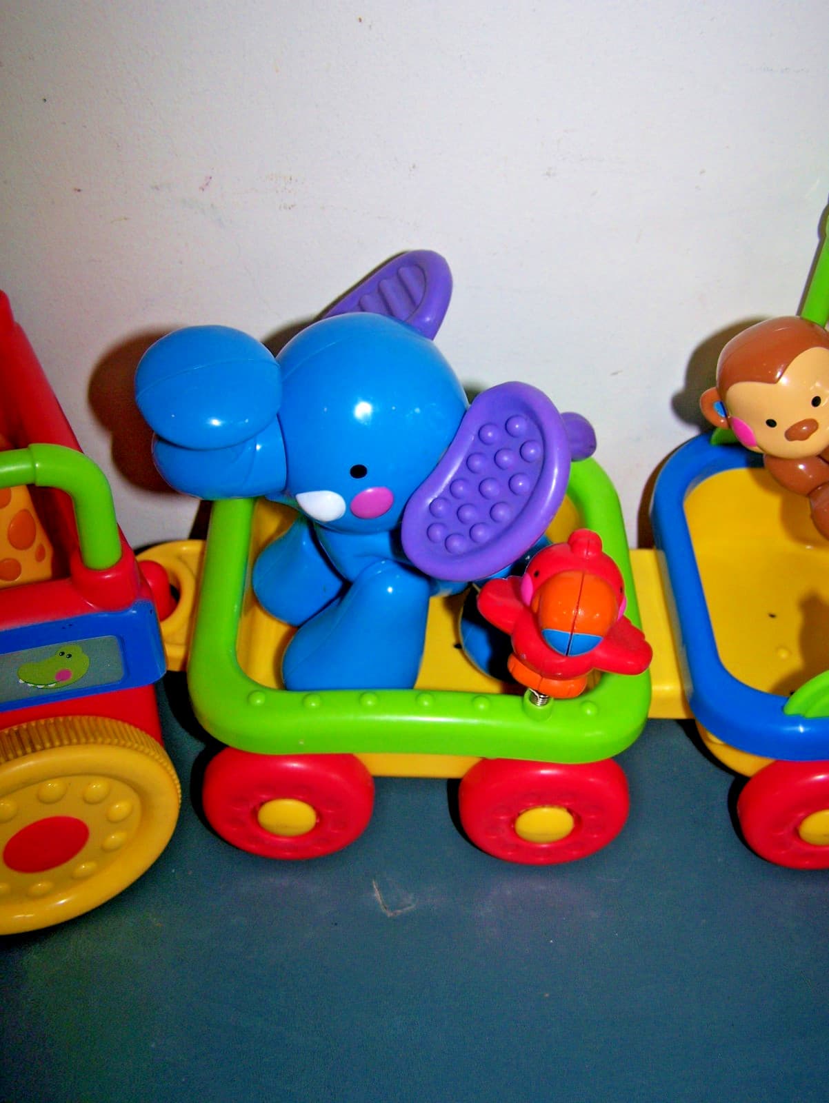 FISHER PRICE AMAZING ANIMALS SING & GO CHOO CHOO TRAIN CIRCUS 100% + XTRA'S 3