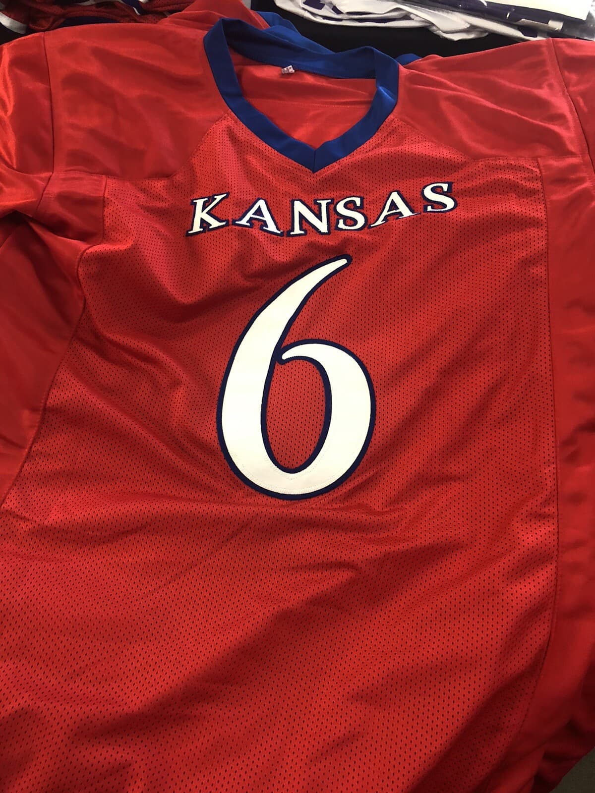 JALON DANIELS SIGNED KANSAS CUSTOM XL RED JERSEY 3-5-23 BECKETT 2