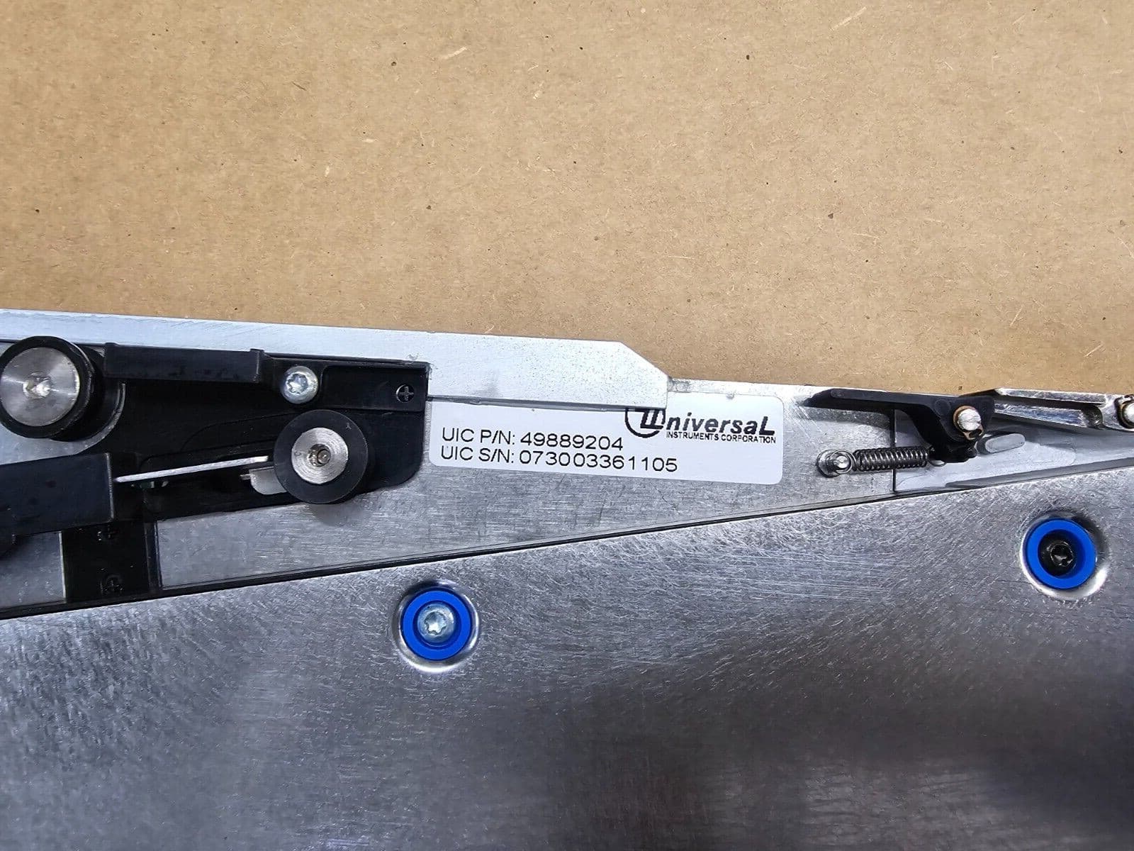 UIC Universal Instruments Green 8mm Dual Lane Feeder 49889204 6