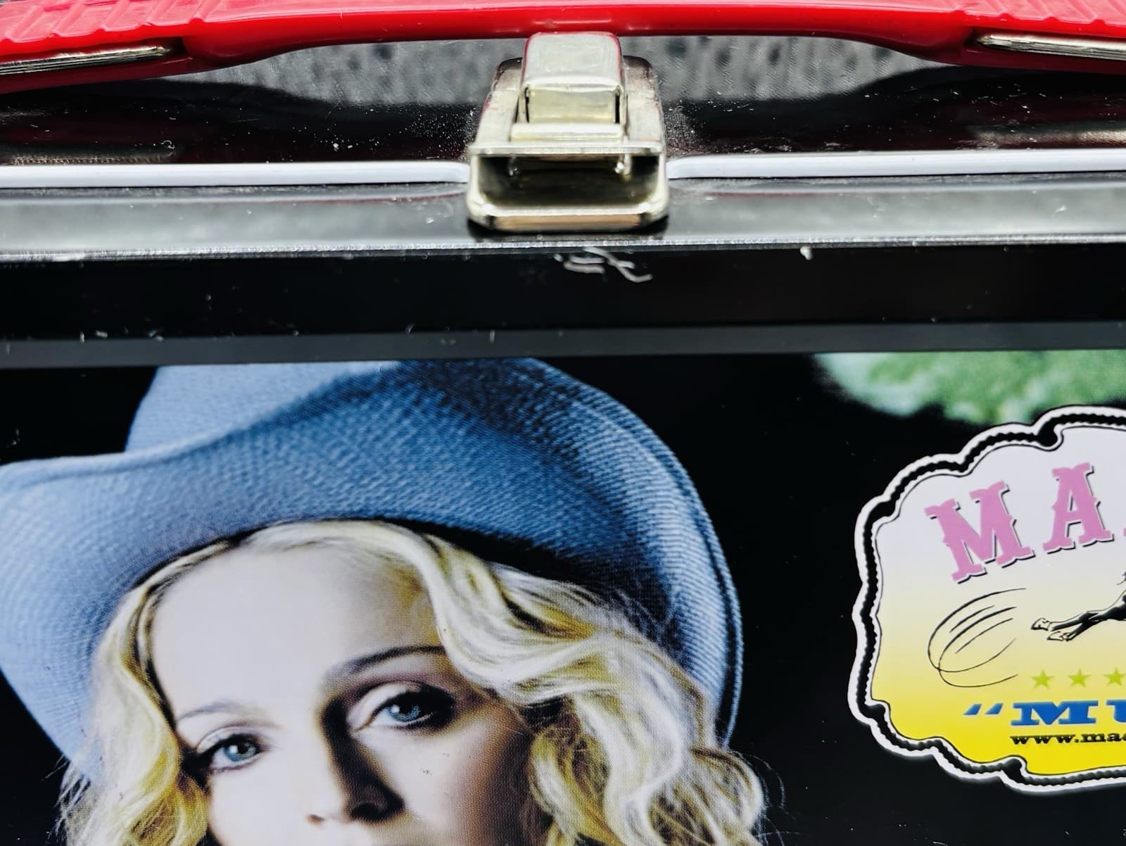 MADONNA MUSIC ALBUM ERA PROMO LUNCHBOX w THERMO BOY TOY NECA CIRCA 2000 6