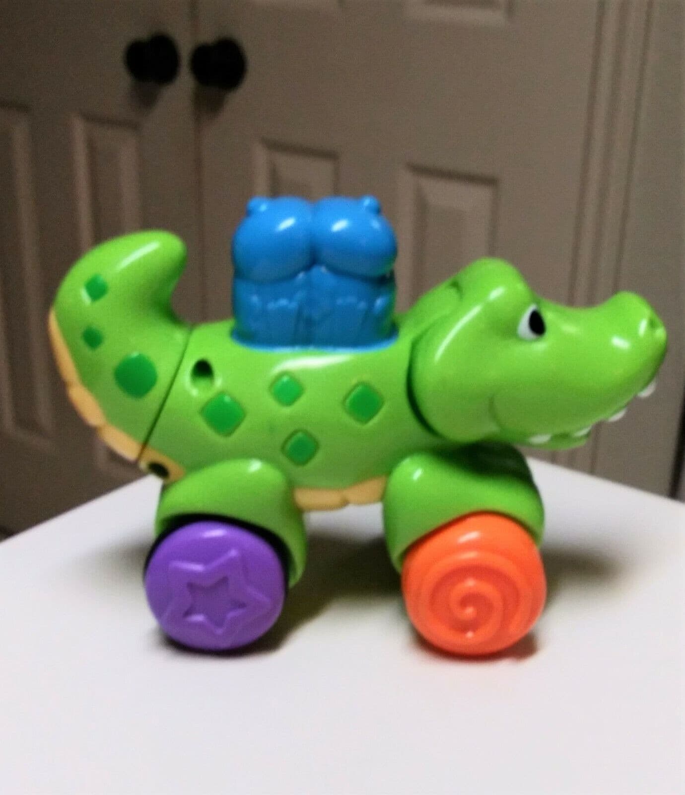 Fisher Price Amazing Animals Press N Go Alligator Crocodile Rolls Click Kid Toy 4