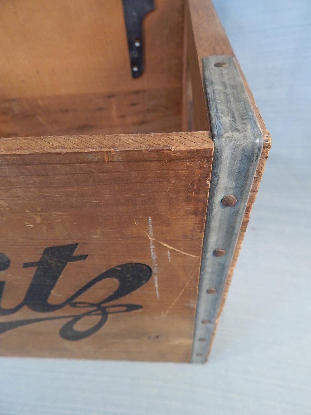 Vintage Schlitz Lager X Wood Crate w/Lid, Gideon, Missouri 6