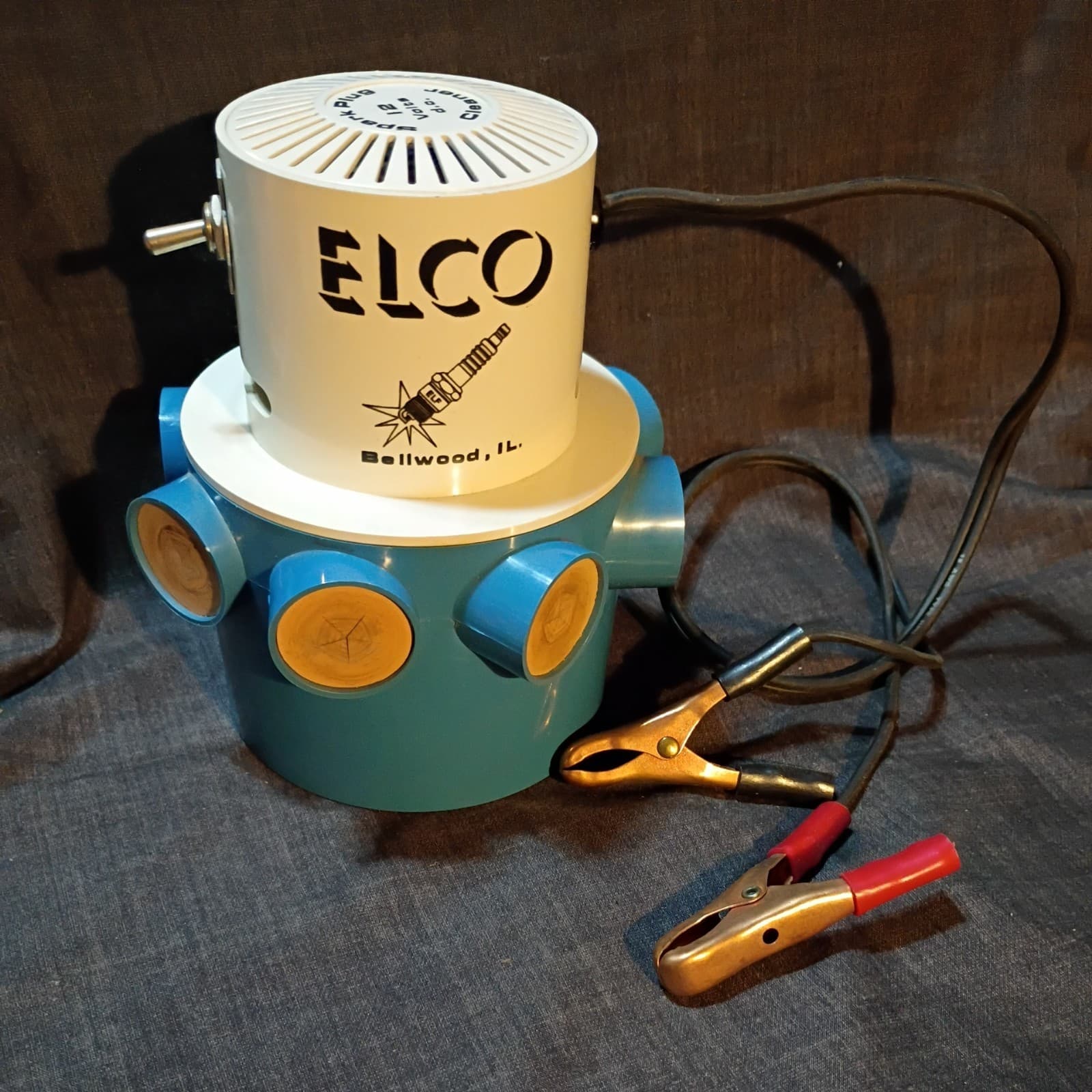 Elco-8 Station Spark Plug Cleaner  Vintage 12 volt  d. c. Cleaner