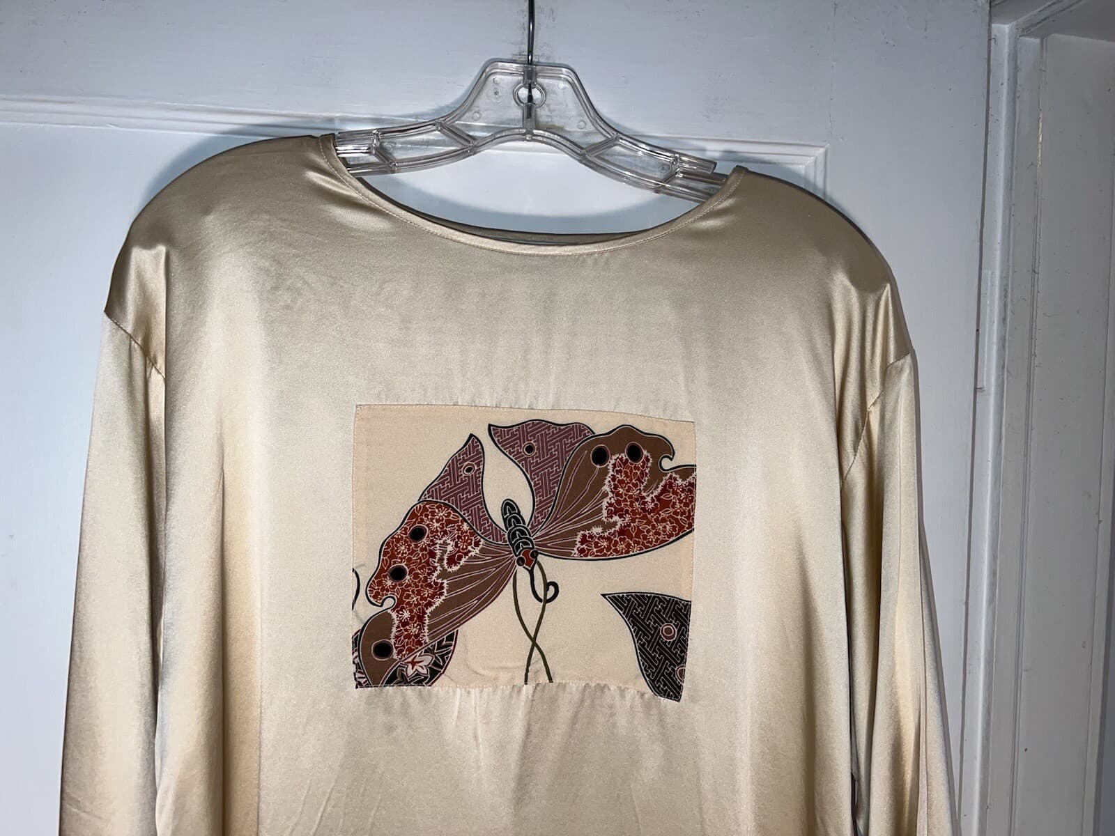 Vintage Jane Suttell  made in USA Silk tunic top Ivory Moth O/S.  d513 2