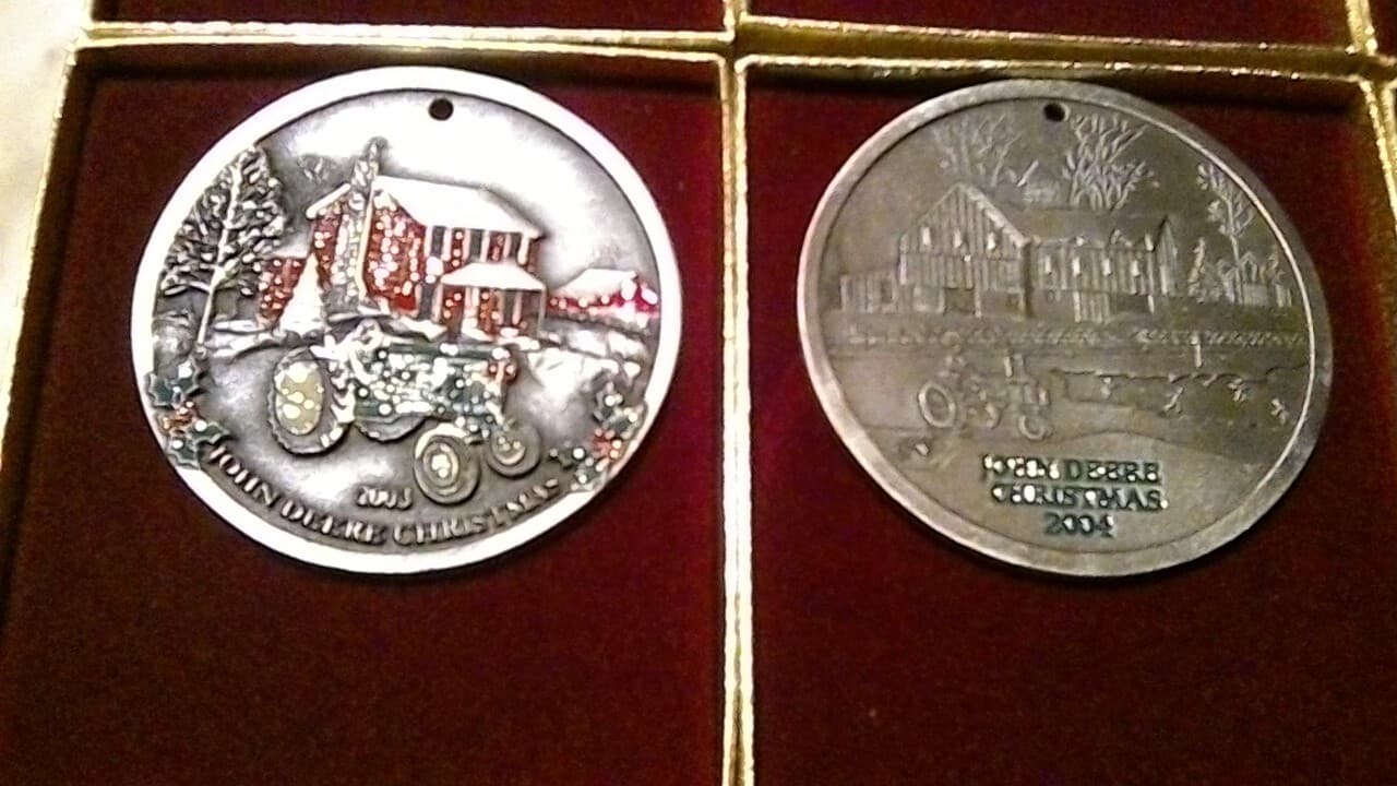 Limited Edition John Deere Christmas Ornaments 2000 - 2005 and 2007 Lot of 8 4