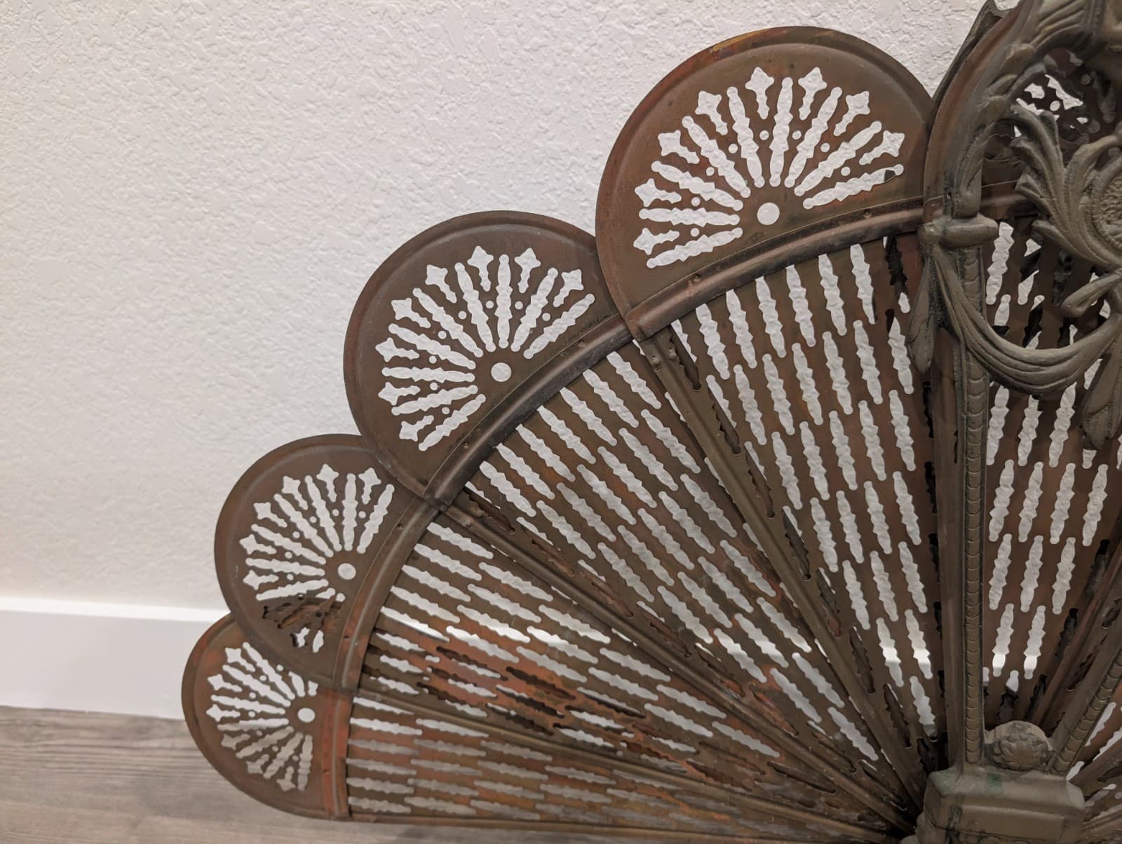 Vintage Victorian Peacock Fan Fireplace Screen, Folding Screen 28"x 37" 3