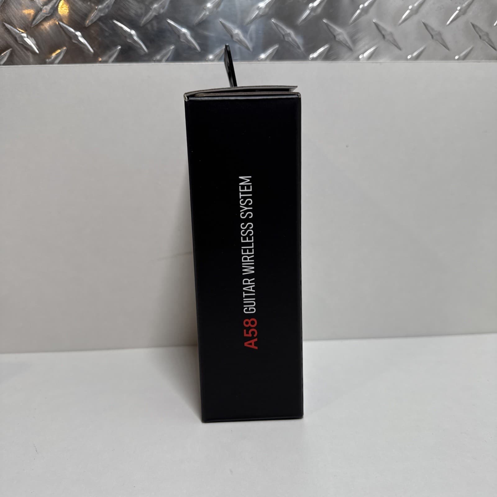 Xvive A58 Guitar Wireless System, 5.8 GHz, Black 4