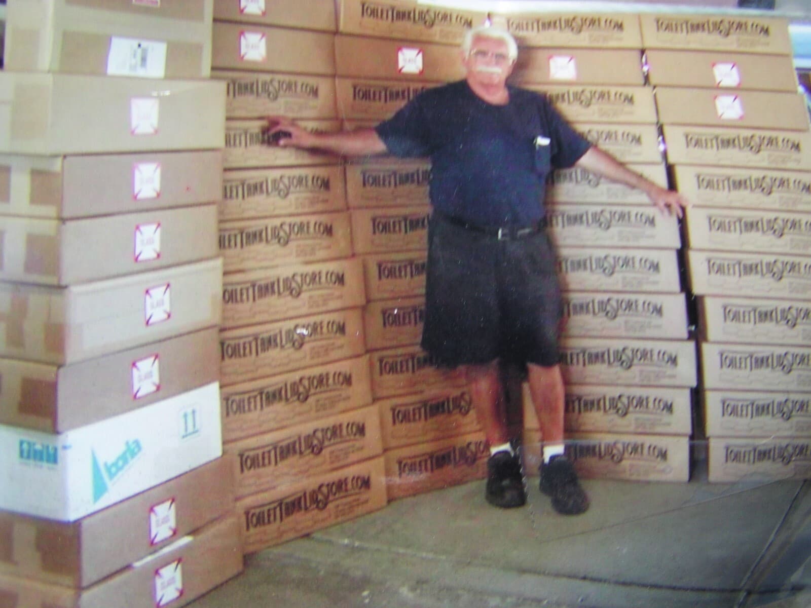 Glacier Bay N2428TL Toilet Tank Lid N2428  fits 340-995 tank WHITE  NEW  18D 5