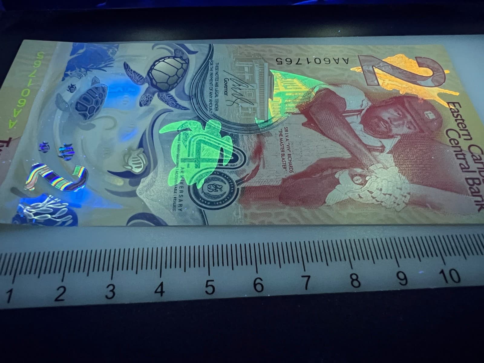 Eastern Caribbean $2 Banknote World Paper Money UNC Currency Bill Note Dollar 3