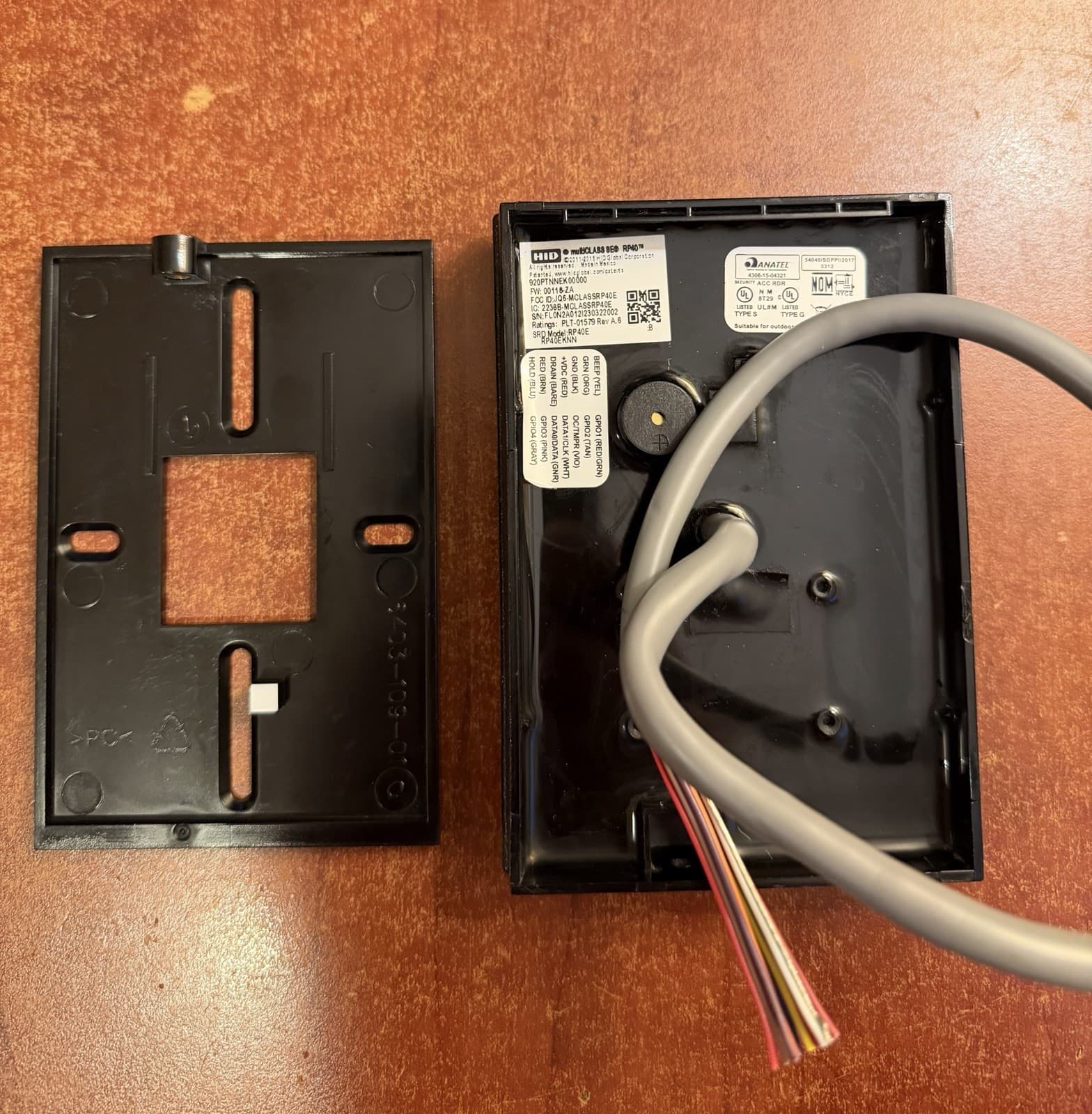 HID 920NTNNEK00000 iCLASS SE R40 Smart Card Reader 2