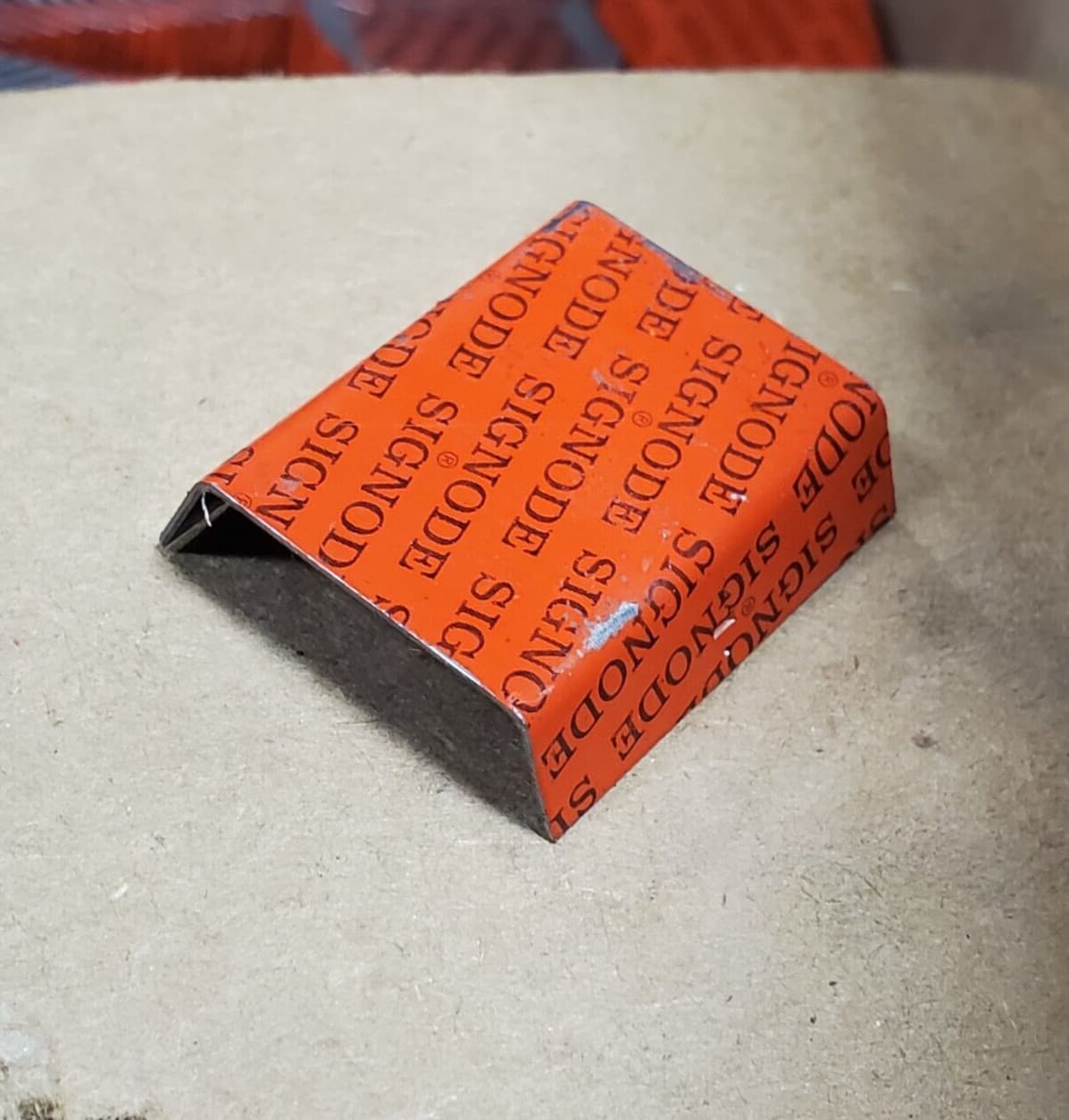 1000 PIECES - SIGNODE Nestack Steel Strapping Seals 58/34AMP #000567, 5/8" 2