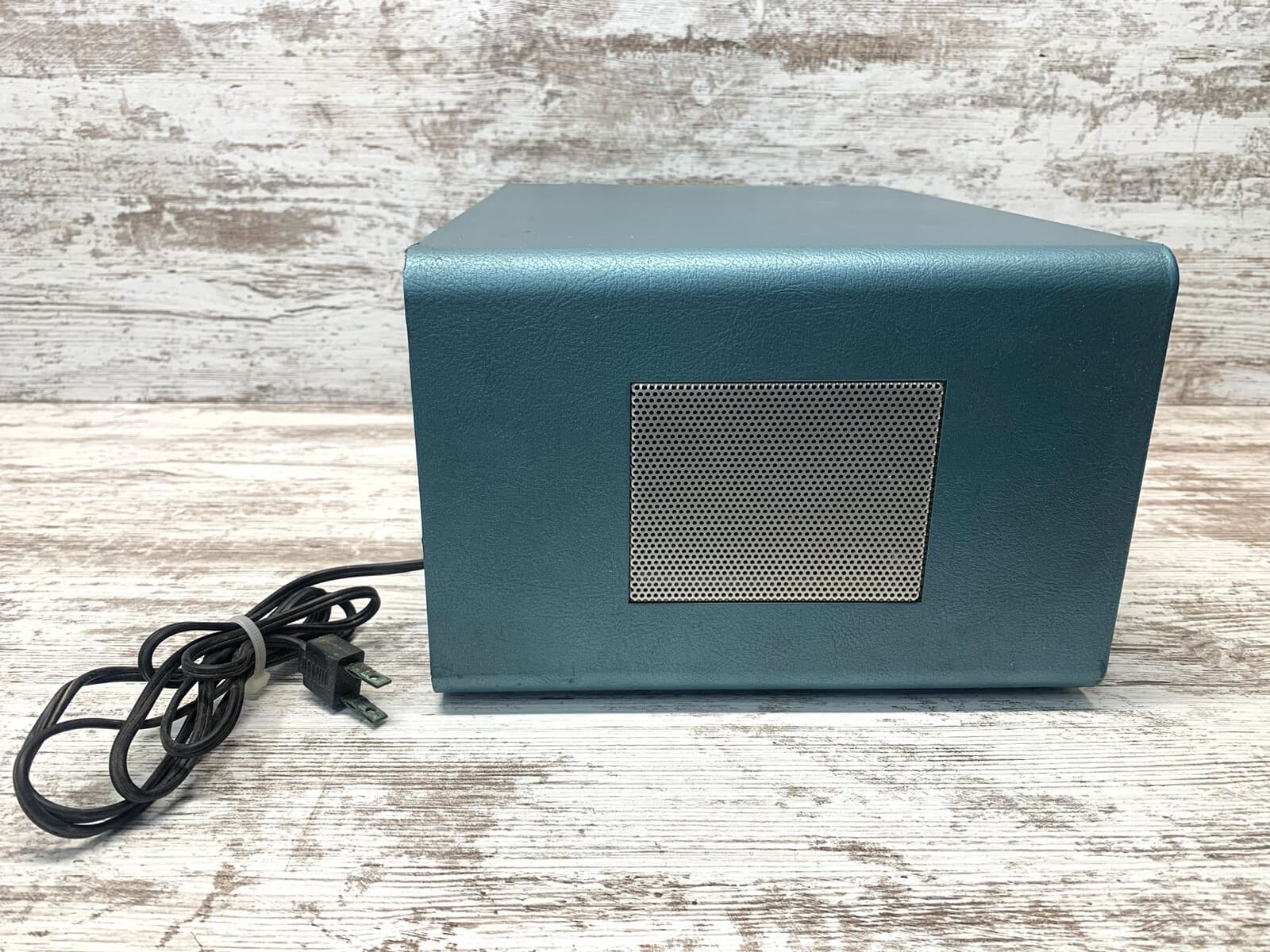 RARE! World Traveler Regency WT-4 Shortwave Receiver Radio Powers On! 5