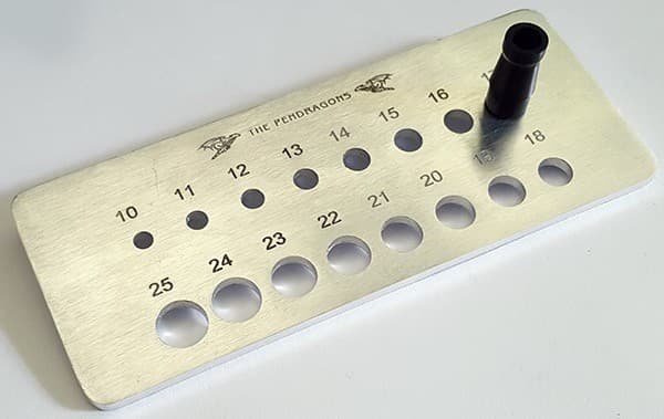 FOUNTAIN PEN INK SAC REPAIR KIT. 5 LATEX SACS, 1 SHELLAC & 1 FRENCH CHALK 3