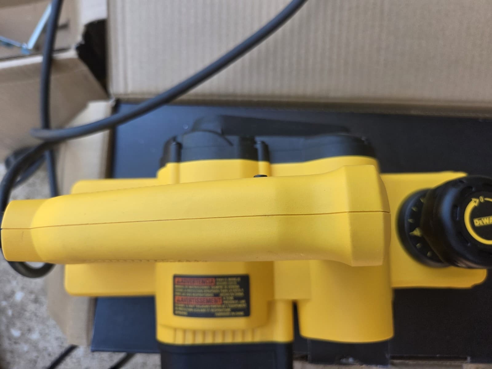 💥 AS-NEW DEWALT 5.5 Amp Corded 3-1/4 in. PORTABLE HANDHELD PLANER** 6