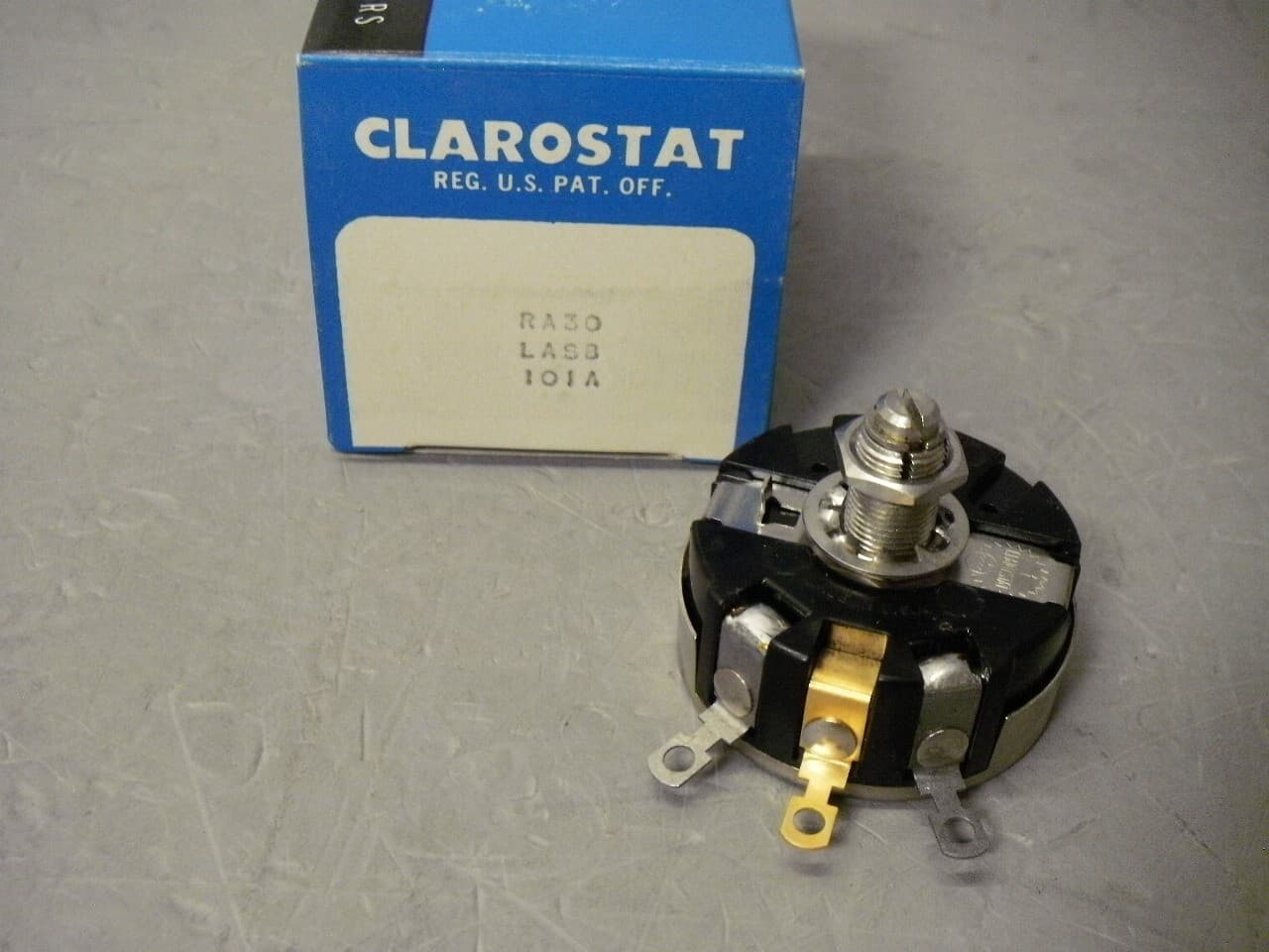 Clarostat RA30 LASB 100 OHM Wirewound Industrial POT