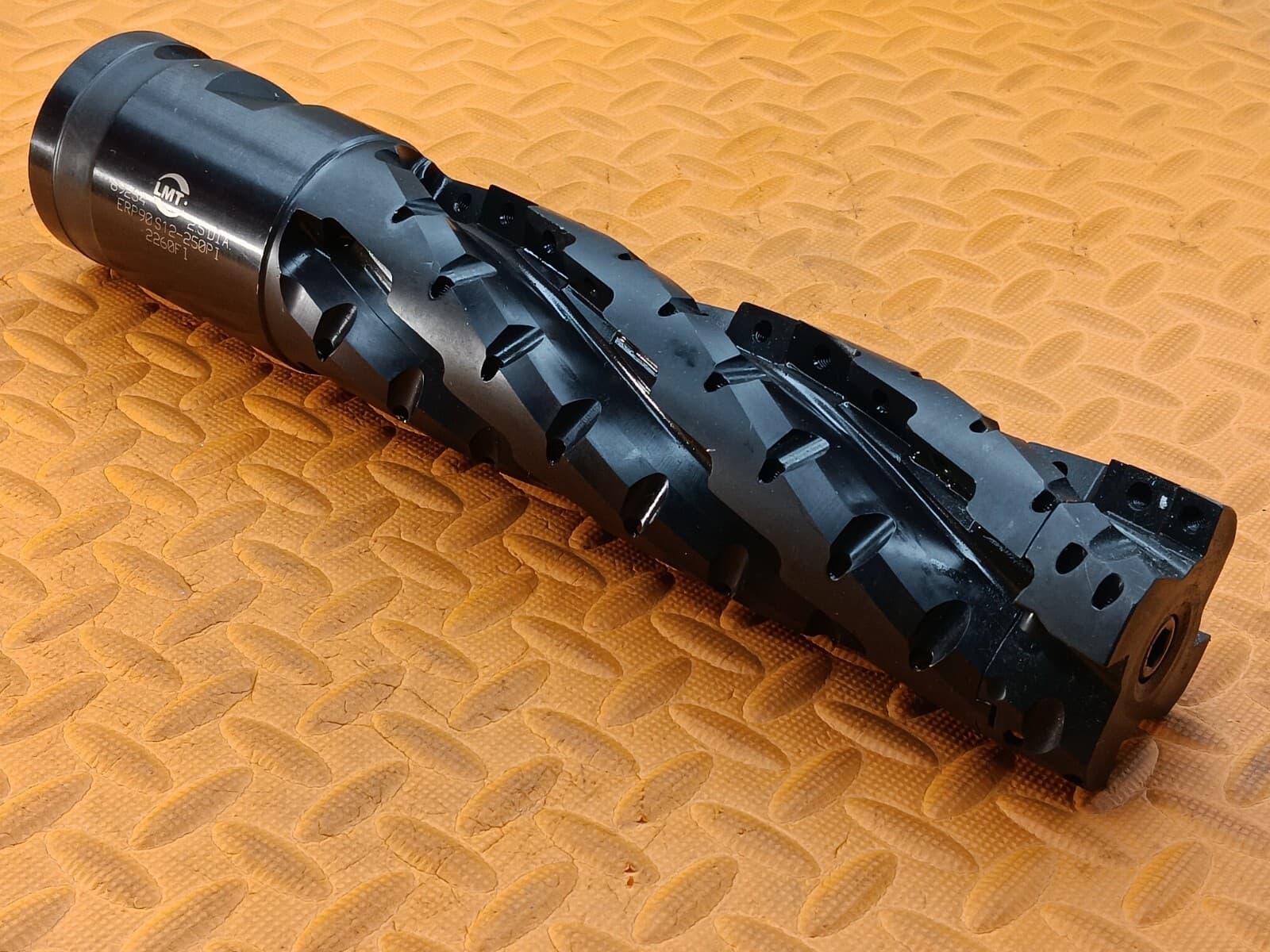 NEW LMT Fette 2-1/2" Dia. 90 degree Indexable End Mill 89254 ERP90 S12-250PI 2.5