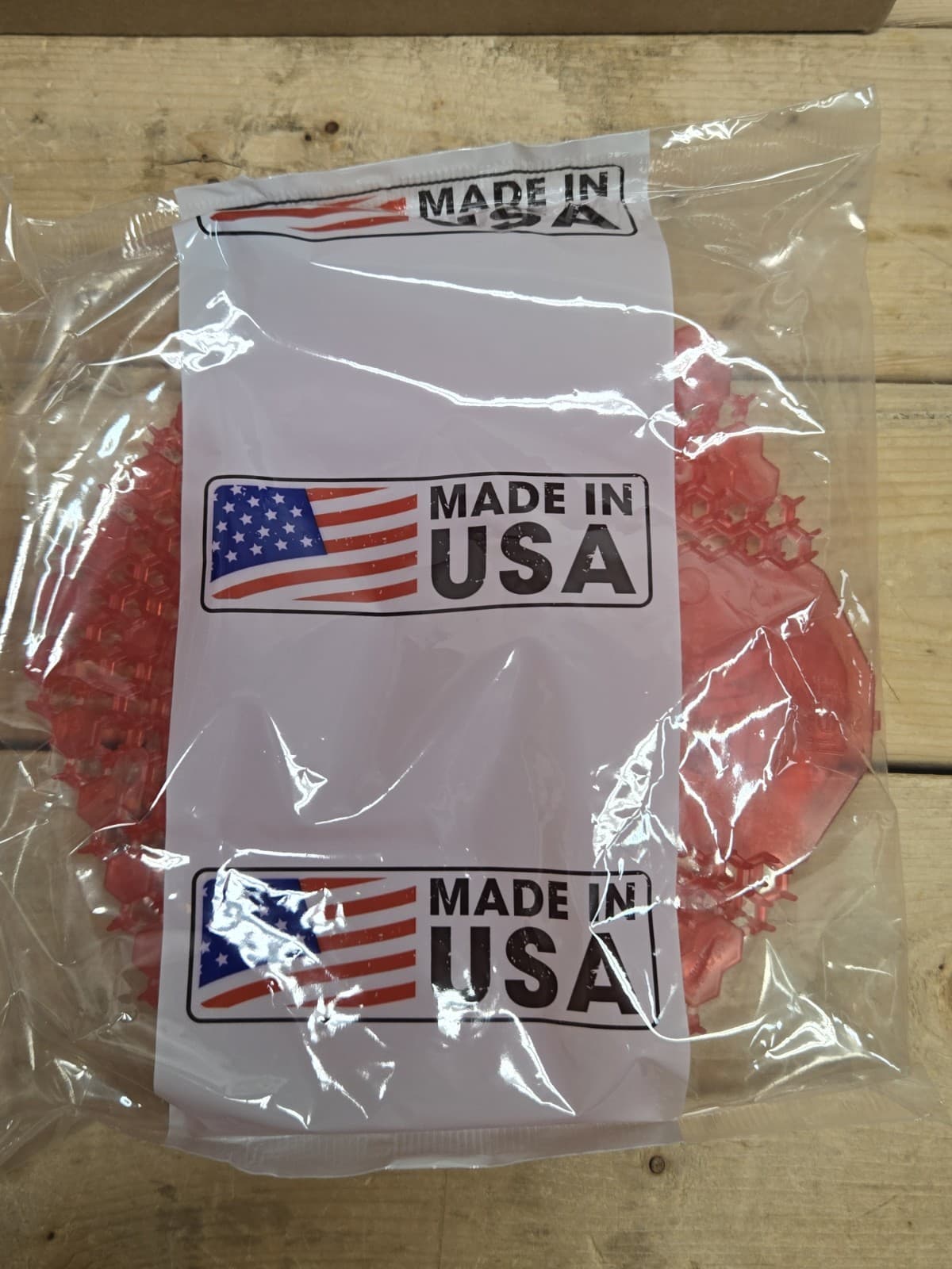 The Wave 3D Urinal Deodorizer Screen Red Cotton Bliss 10 Count 3