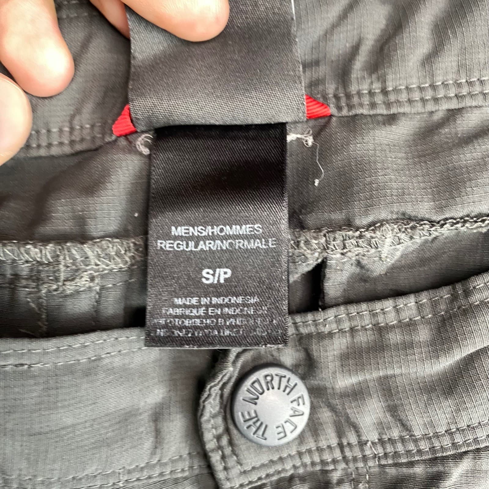 The North Face Mens Cargo Pants Gray Nylon Hiking Travel Lightweight Small 3