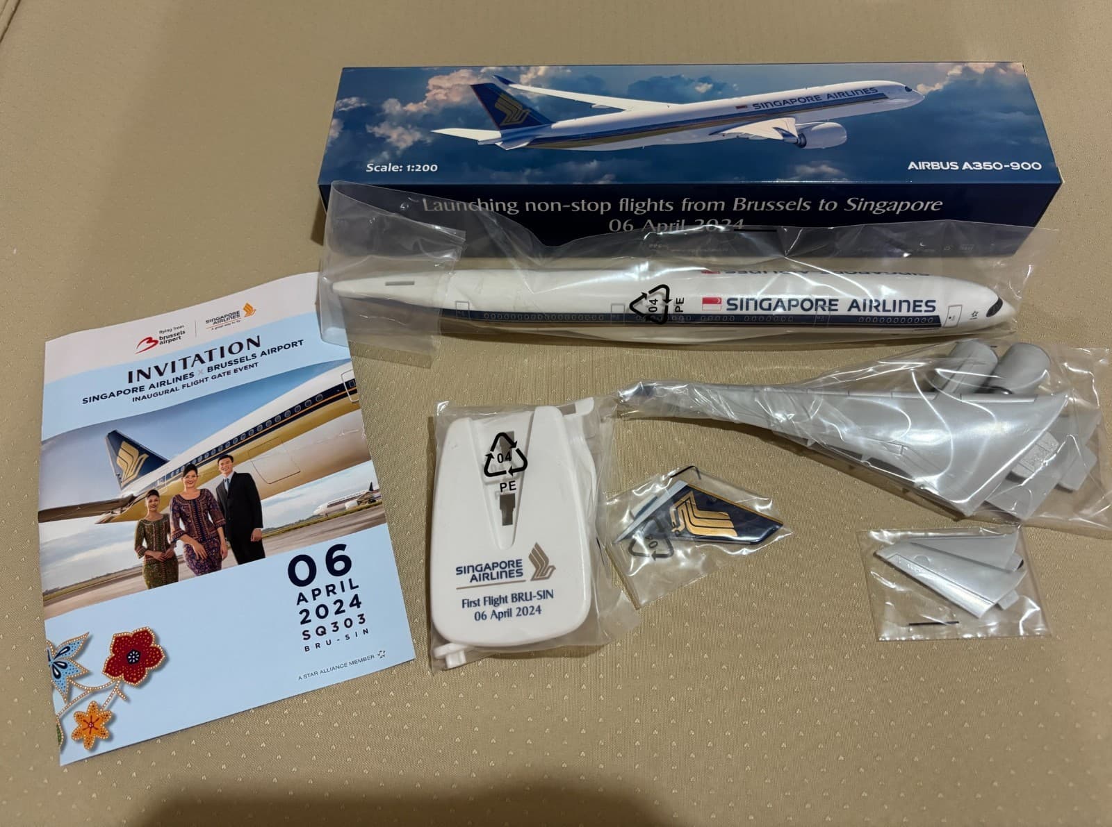 Singapore Airlines Airbus A350-900 Model Plane 1:200 Inaugural Flight April 2024 3