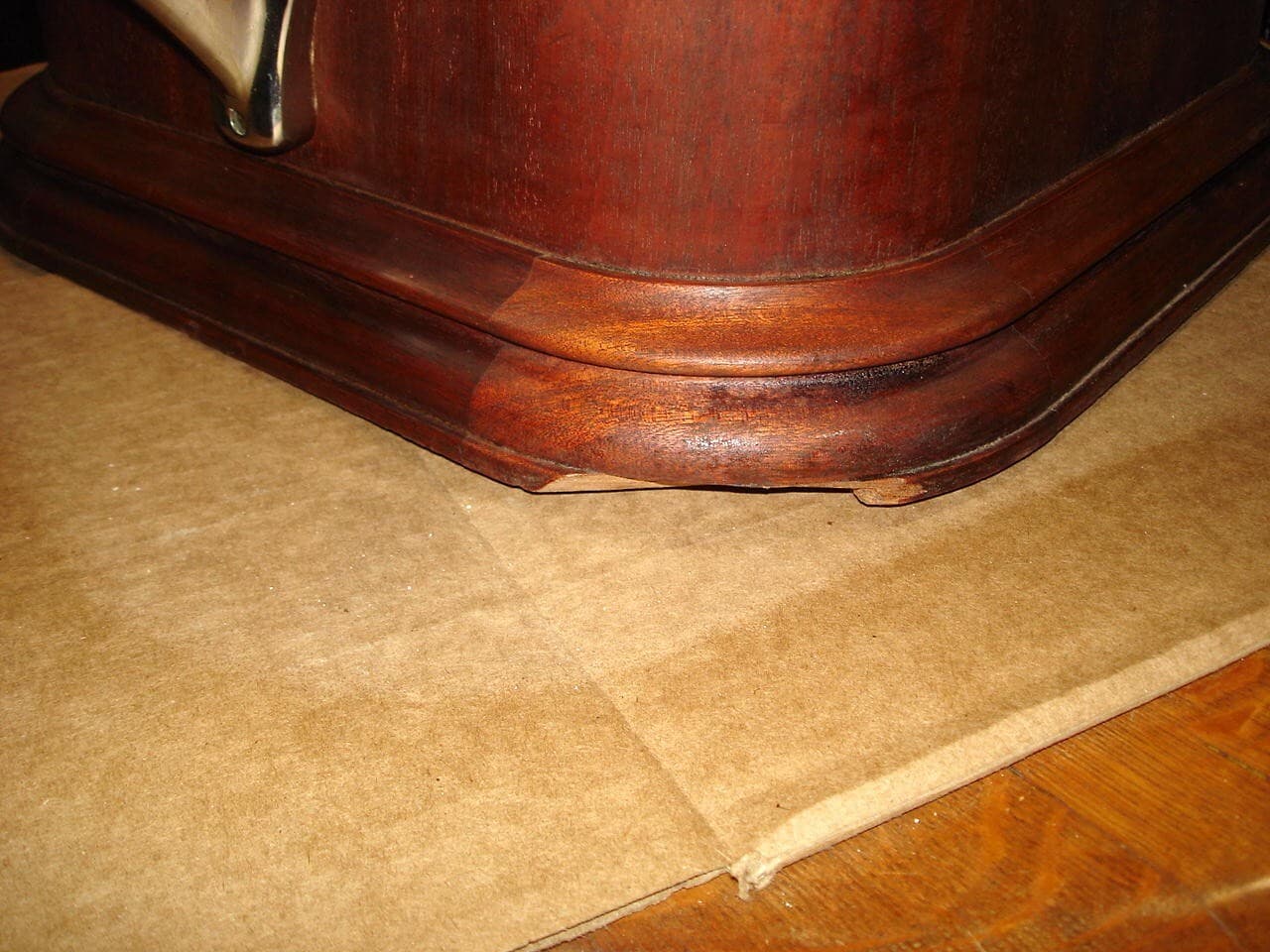 Columbia BD 'Majestic' Phonograph 5