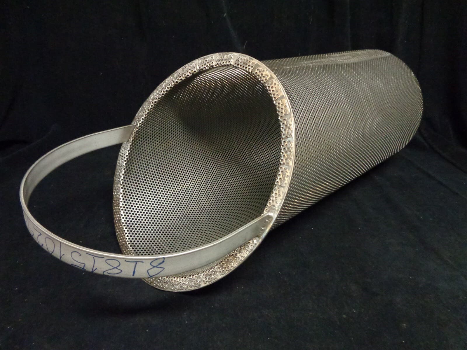 EATON 316ss STRAINER BASKET (NEW) PN: 8181510240 16" #510/#5 20/#570 1/8" PERF 3