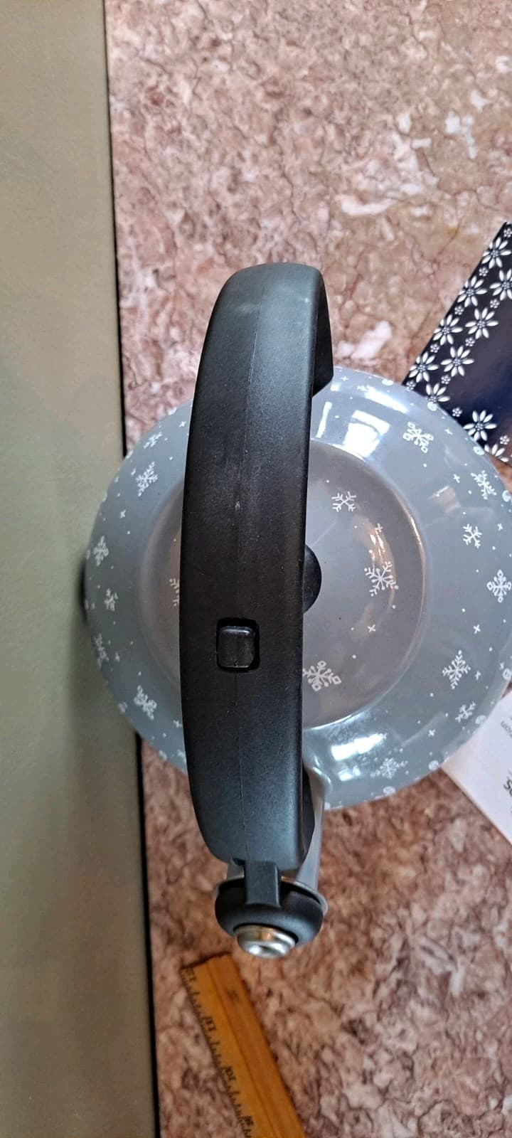 Temptations Push Button Grey Tea Kettle Pot Christmas Reindeer 2.3qt NWOB 6