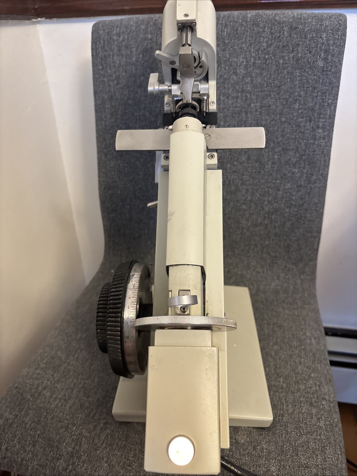 American Optical Corporation Lensometer  4