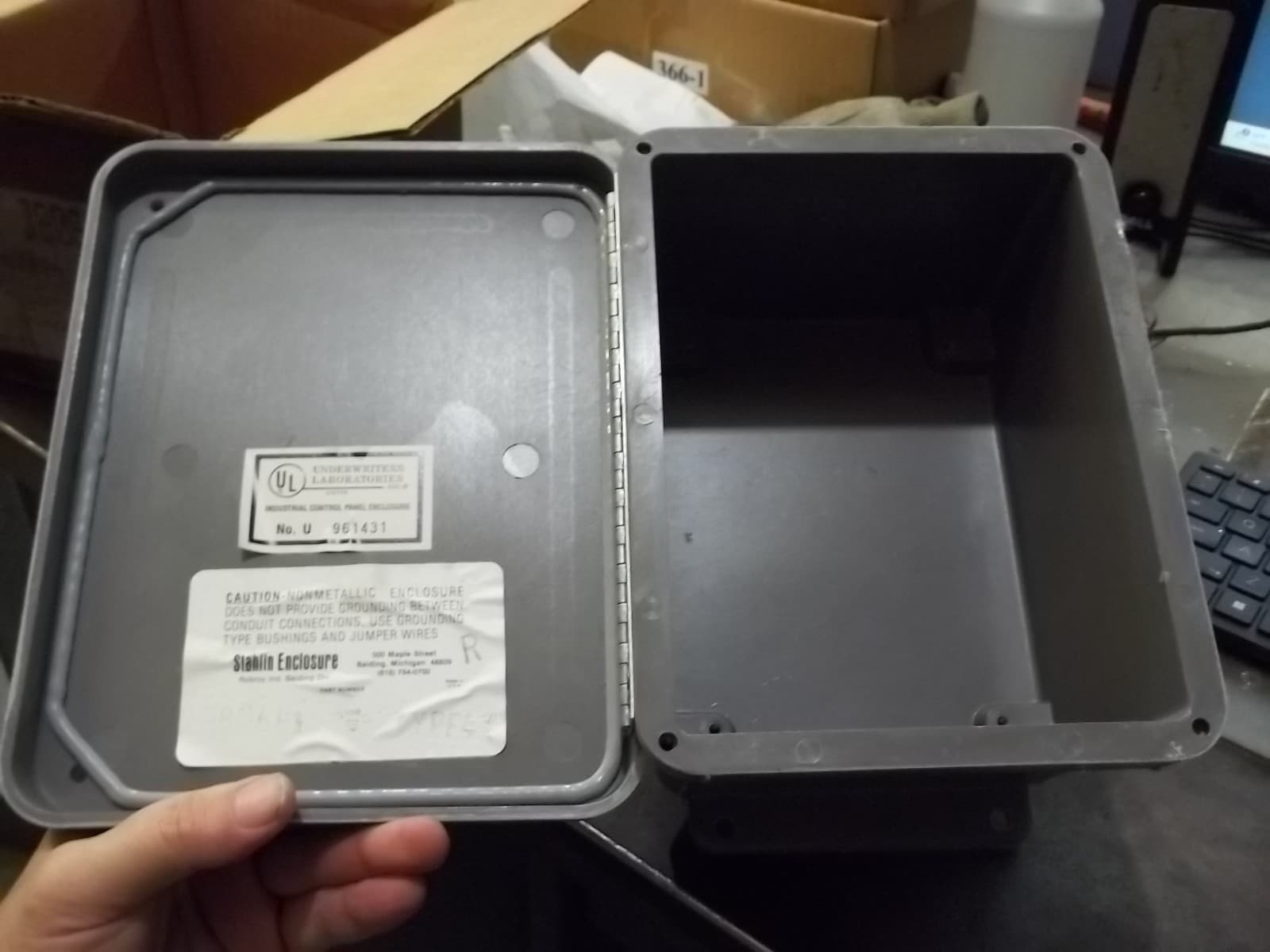 NIB STAHLIN ROBROY J806HW ENCLOSURE (HH4) 2