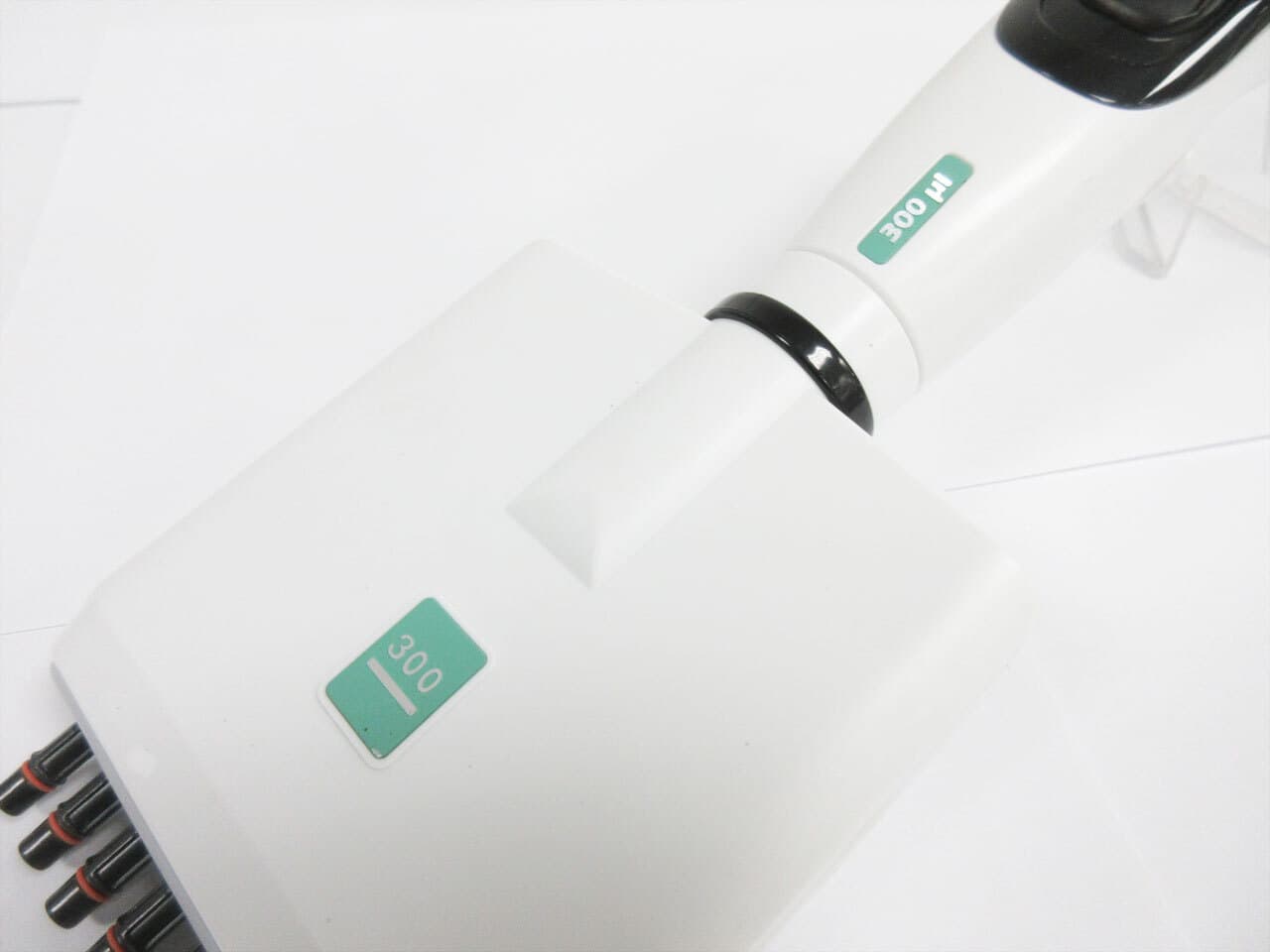 INTEGRA 8 CHANNEL 300 uL VIAFLO ELECTRONIC PIPETTE DIGITAL 4623 WARRANTY 3