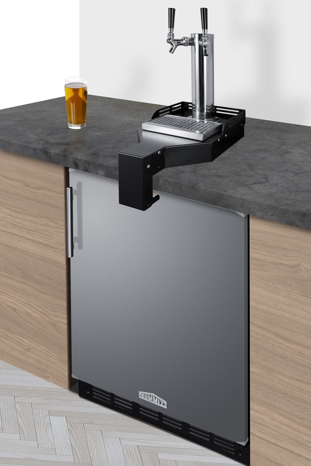 Summit SBCFLTWADA 24"W 5.8 Cu. Ft. Built-In Double Tap Kegerator - Stainless 6