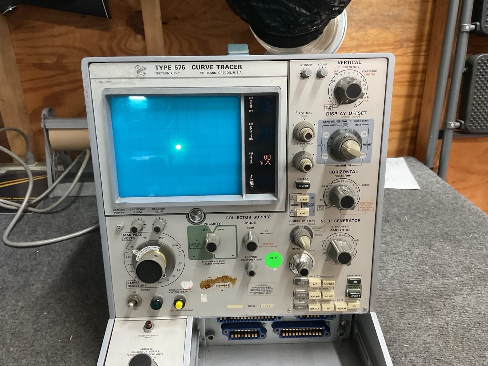 Tek Tektronix 576 Curve Tracer Oscilloscope Test System 2
