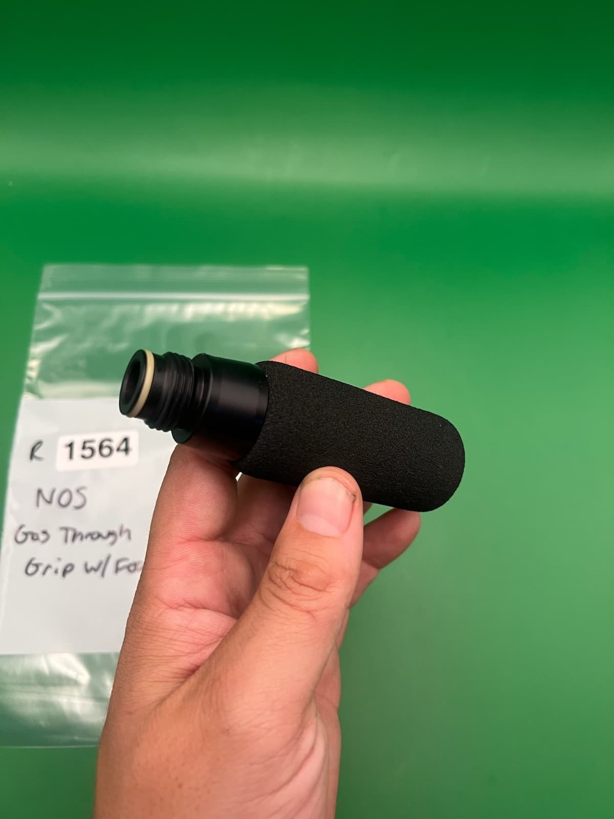 NOS Gas Through Grip w/Foam Automag 2