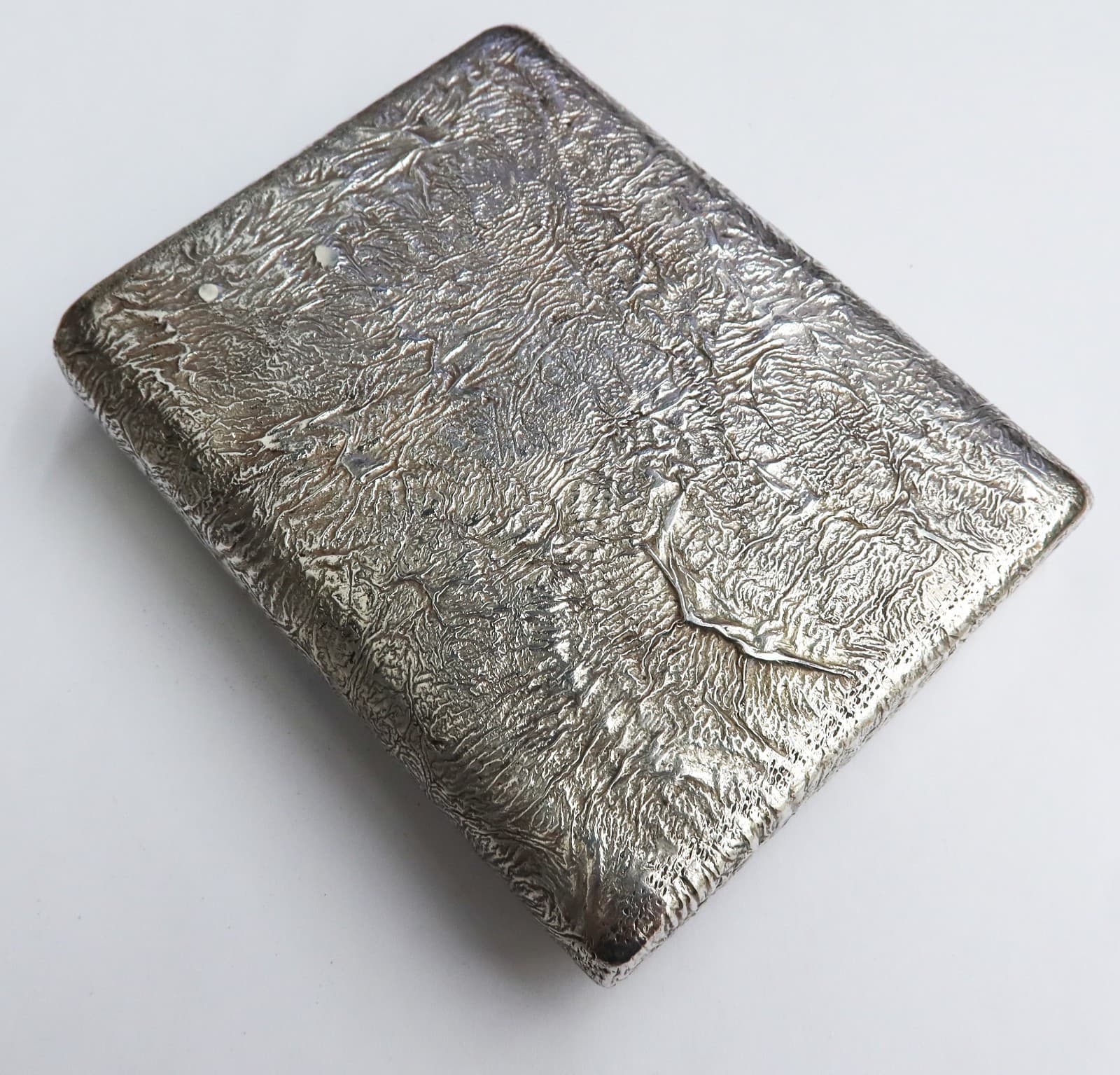 Izhevsk Factory Russian Silver Samorodok  875 Silver Cigarette Case circa 1930 6