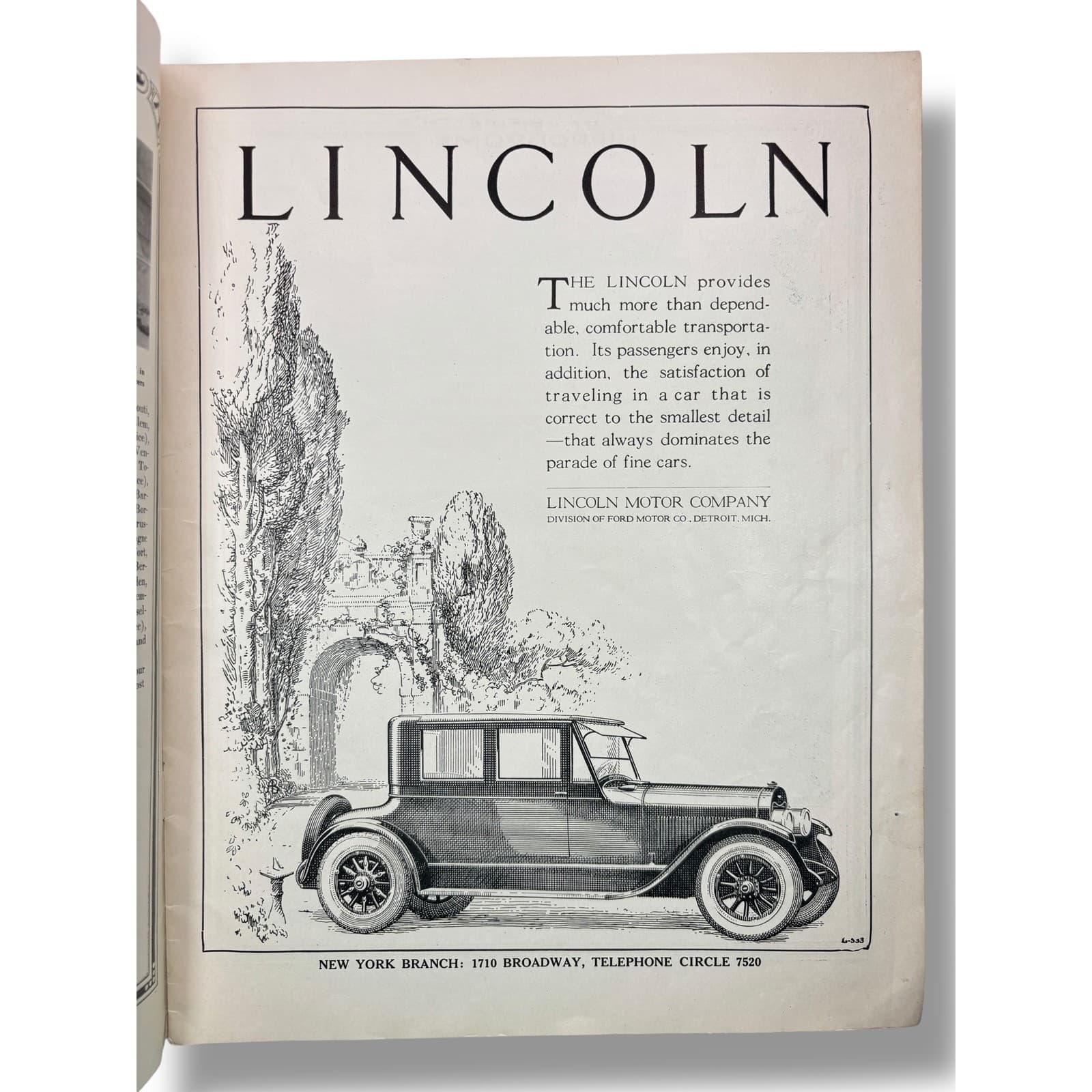 1925 B.F. Keith’s New York Hippodrome Vaudeville Souvenir Program w/ Exotic Ads 4
